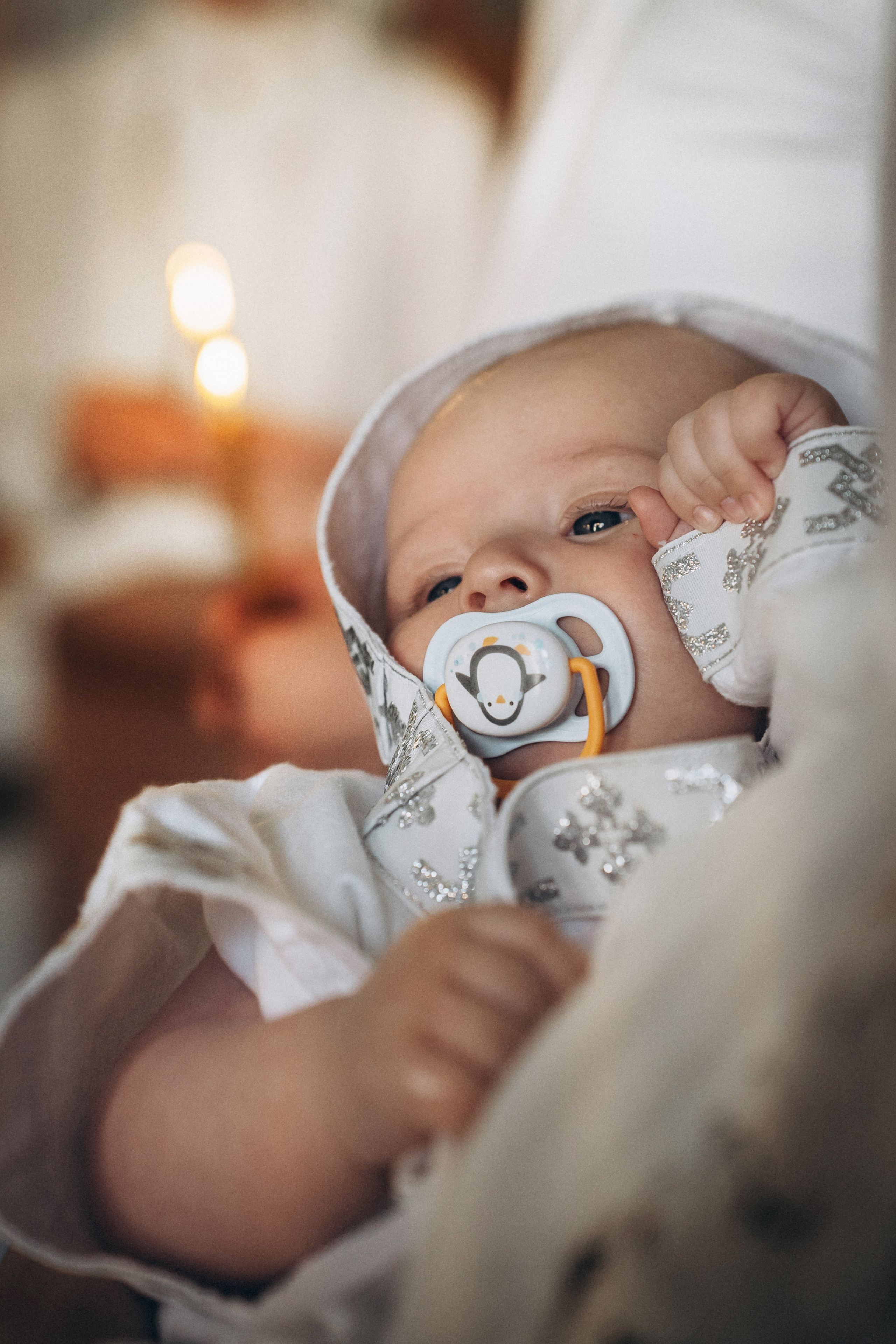 Фотосессия крещения, фотограф таинства крещения Москва, ребенок с мамо. Фотограф Ольга Рубцова в Москве и Московской области