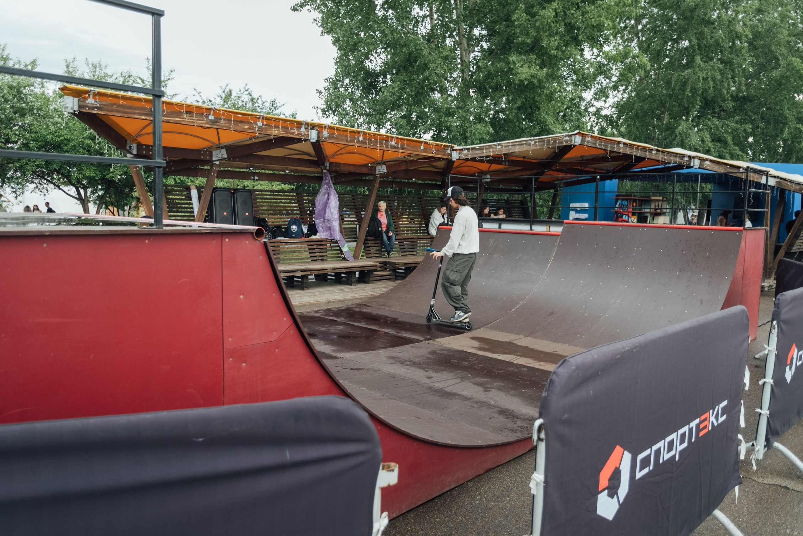 Vk Fest 2024 в Красноярске @ Остров Татышев. Репортажный фотограф Максим Полянский. Москва, Санкт-Петербург, Красноярск