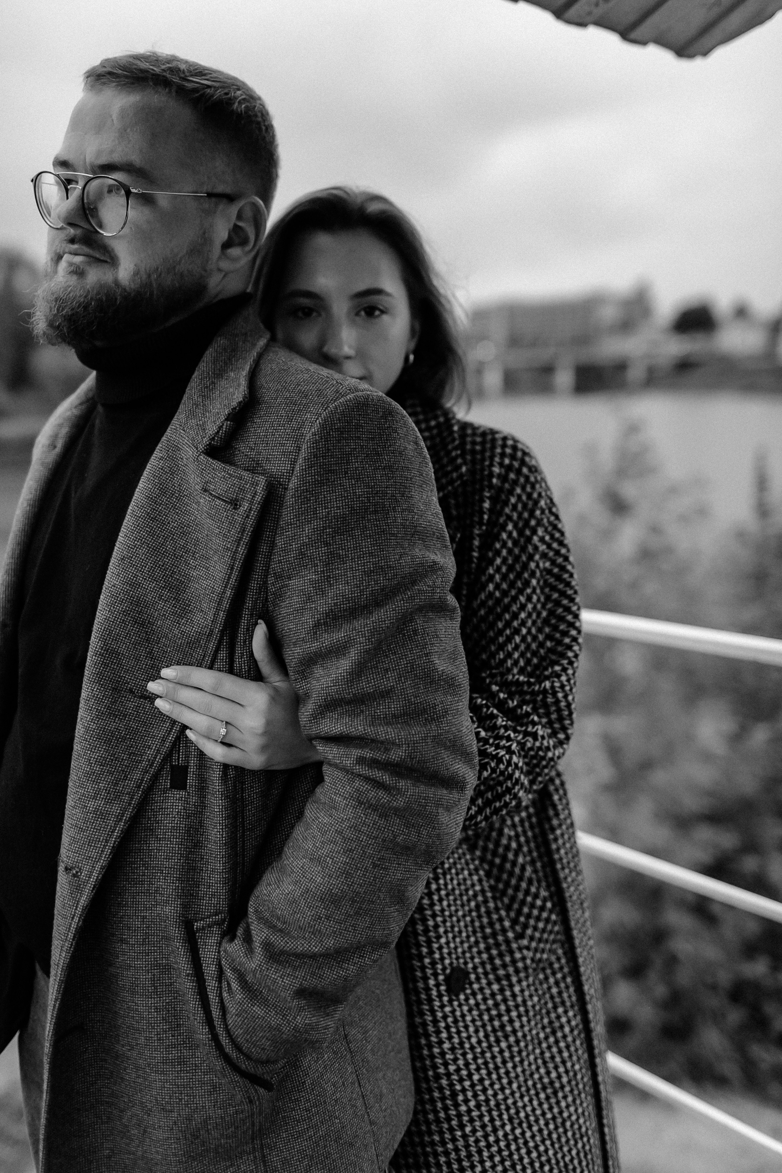 Фотосессия влюбленных осенью в городе. Свадебный и репортажный фотограф в Ярославле и Санкт-Петербурге Роман Микрюков