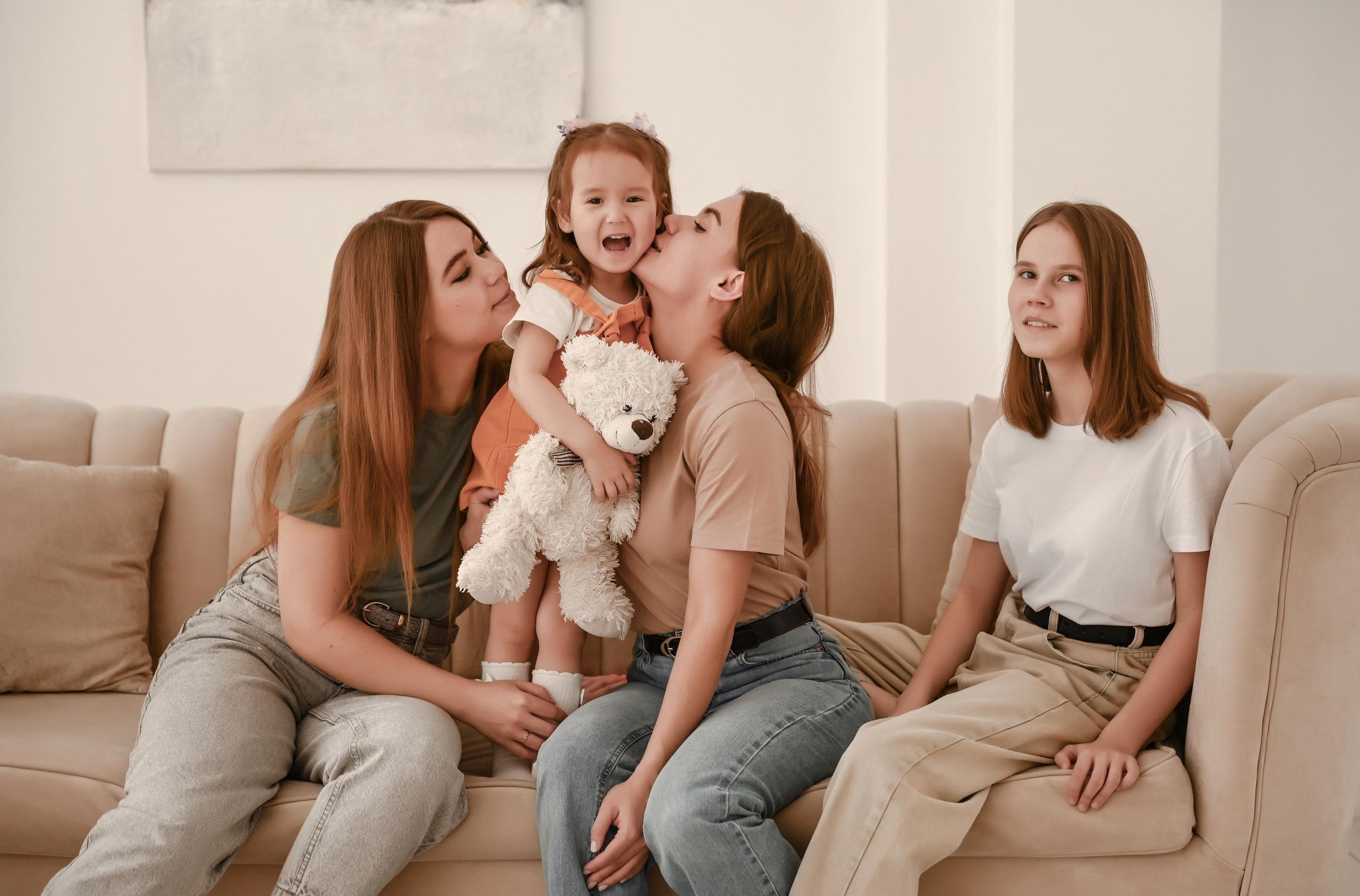 Семейная студийная  фотосессия 2. Свадебный, семейный, детский, контент фотограф в Омске Максим Ильин