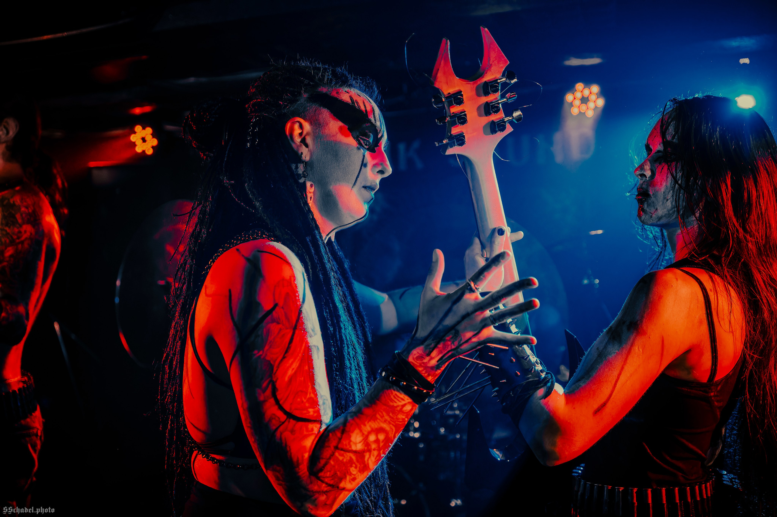 Frostlagte Måne 18.10.25. We will make everything metal!