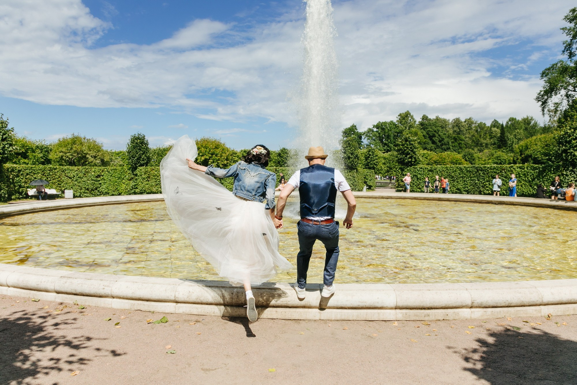 где провести свадьбу в спб, петергофе, свадебный костюм для жениха магазины, свадебный салон в спб найти, торт для свадьбы заказать, найти фотографа на свадьбу, праздник