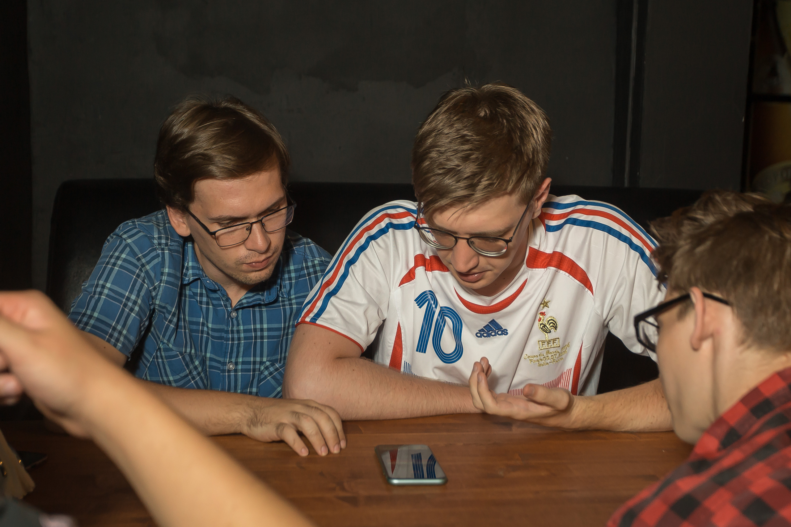 Футбольный квиз «Удар головой». Фотографиня Мария Дикова