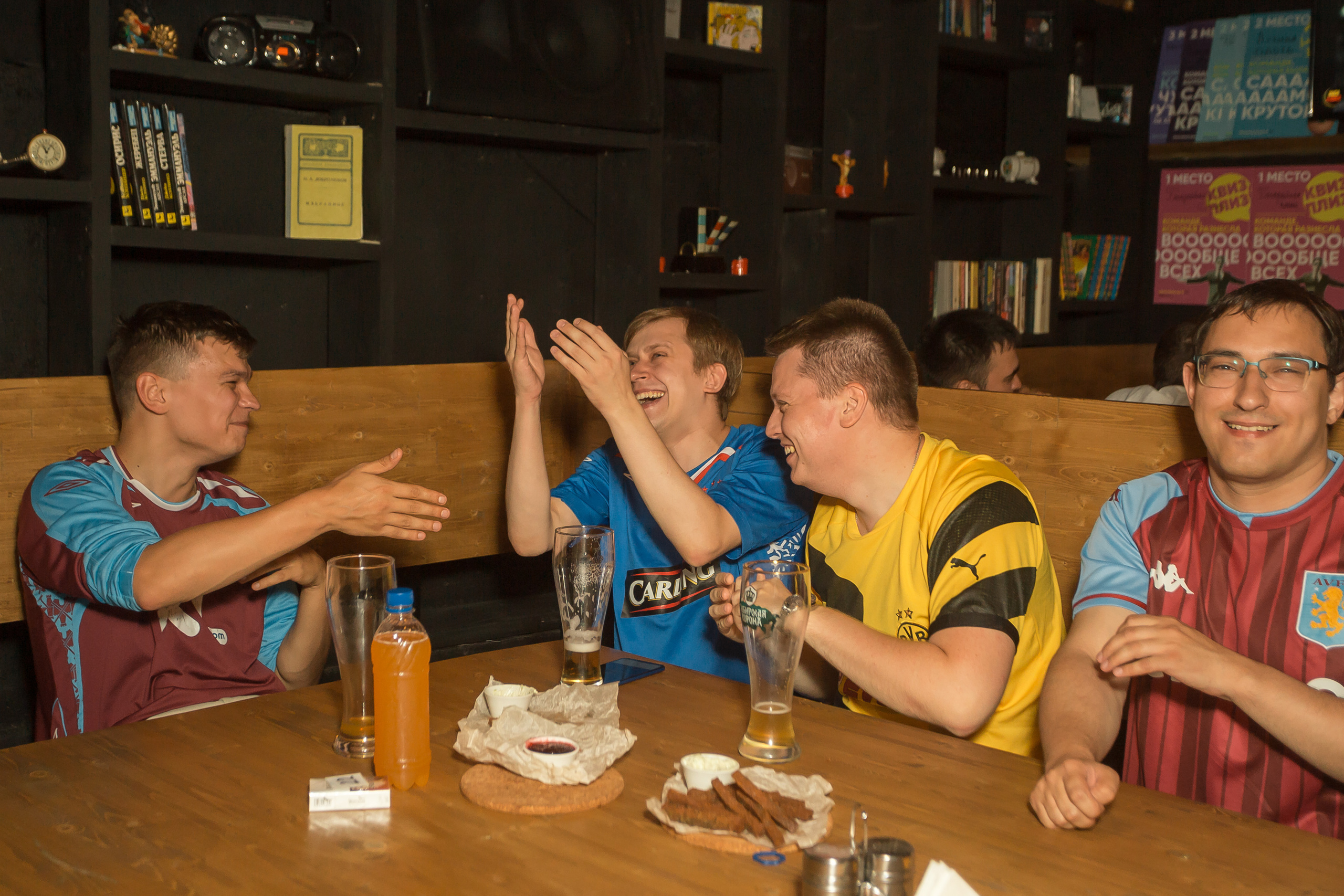 Футбольный квиз «Удар головой». Фотографиня Мария Дикова