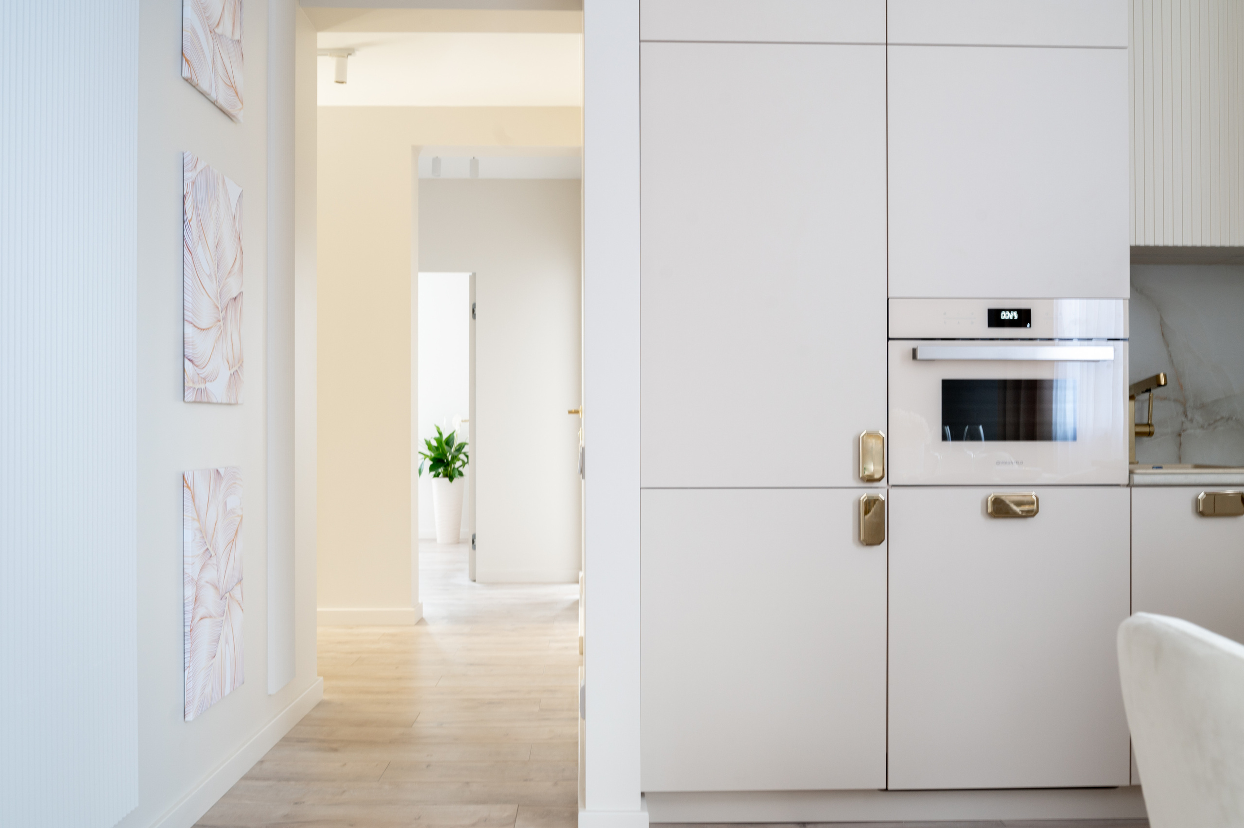 Современная классика в ЖК Альпийский квартал. Интерьерный фотограф в Сочи Элина Габриелян