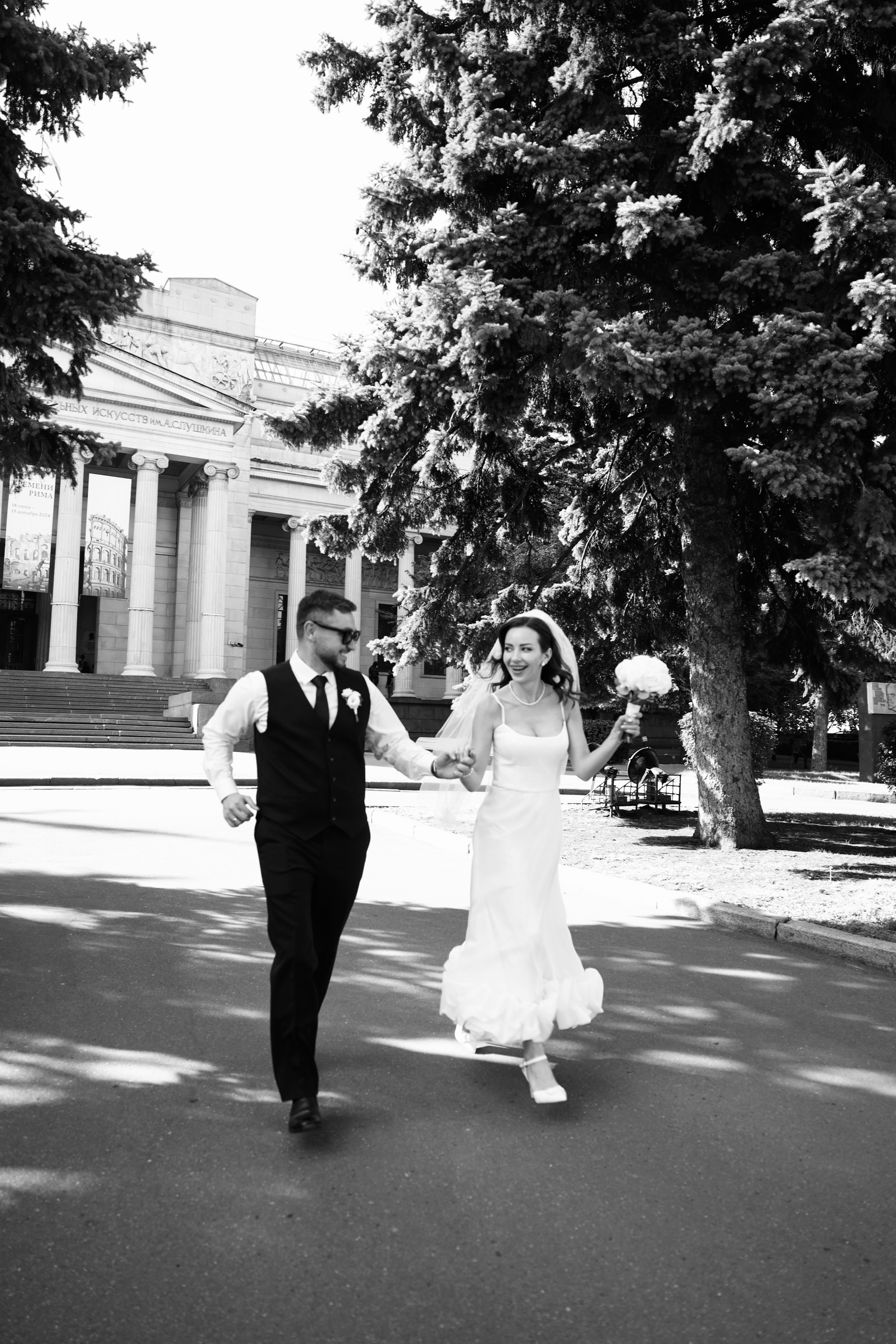 Александр и Мила. Роспись в гостинице Украина. Главная