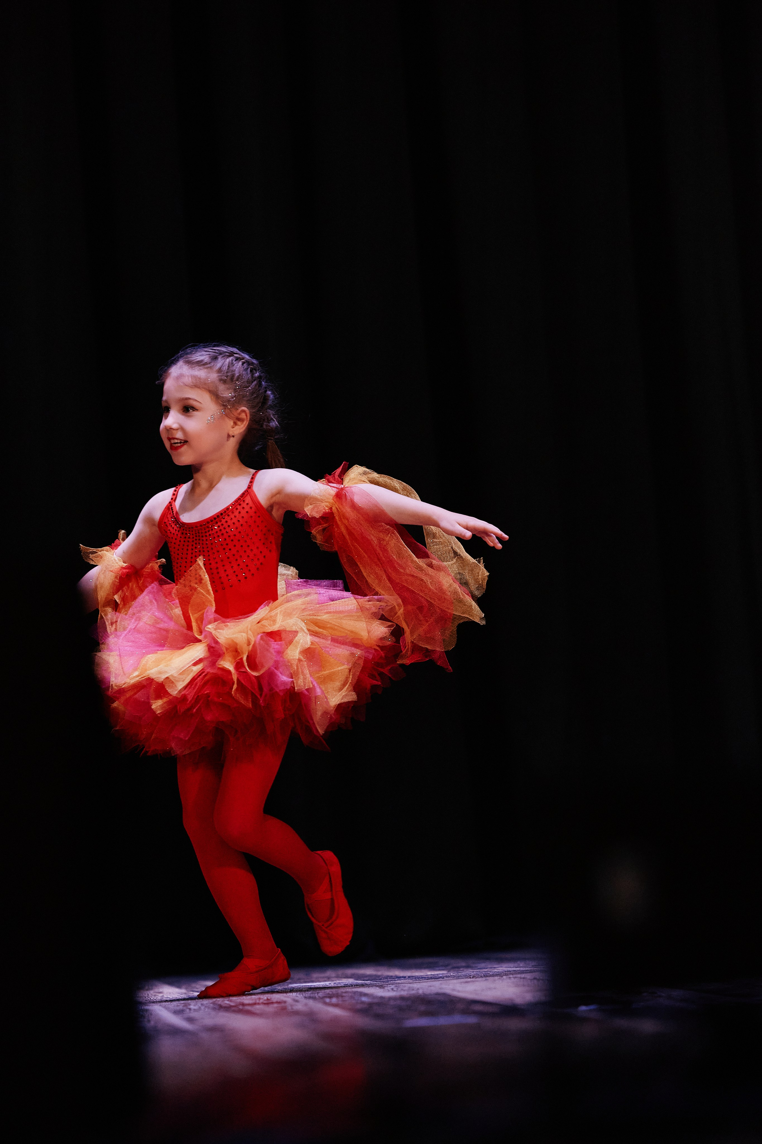 Концерт танцевальной студии Фиеста 08.06. Свадебный репортажный фотограф краснодар максим дремов дрёмов фотосессия студия цена