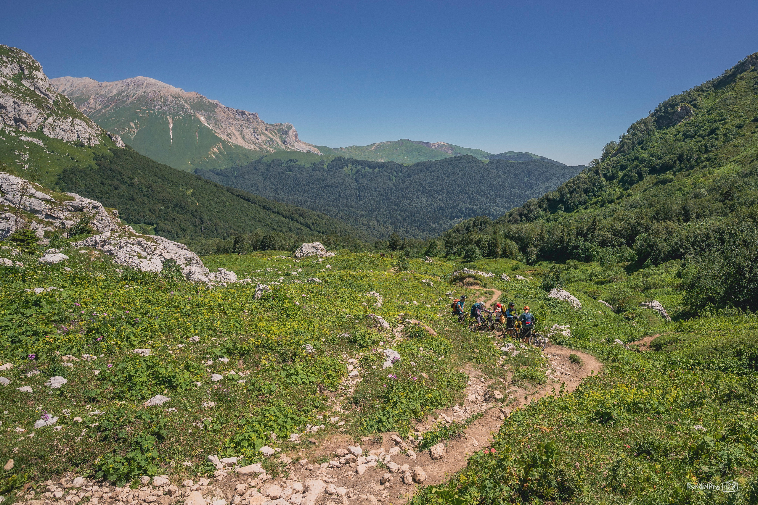 Велотур Велотридцатка 13 июля 2024 Ковальтур. Репортажный фотограф в Краснодаре Рындин Дмитрий