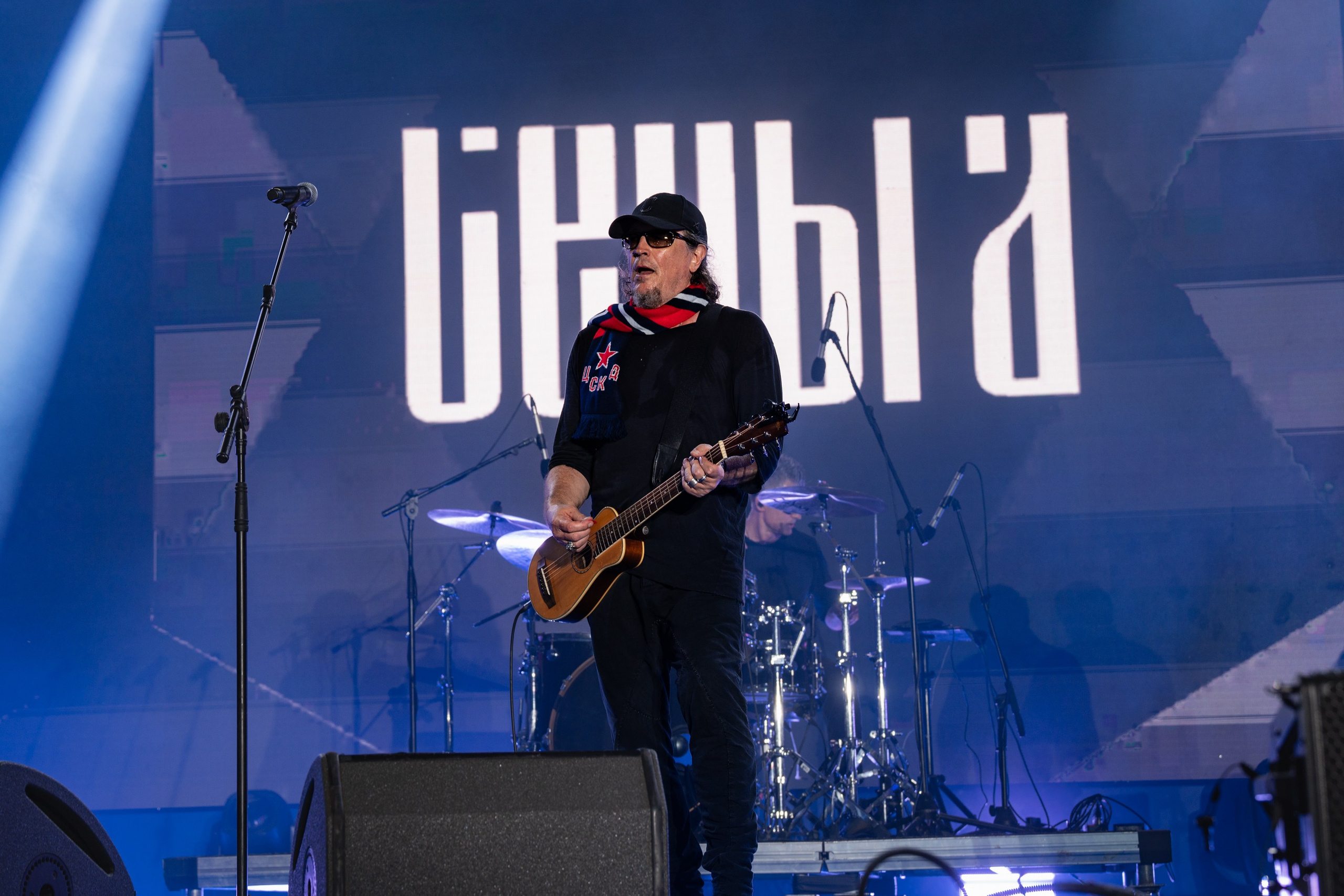 Группа Серьга и Сергей Галанин на ЦСКА ФЕСТ 2024. Сайт Алматинского НЮ АРТ, будуар и фэшн фотографа Дениса Карпенко