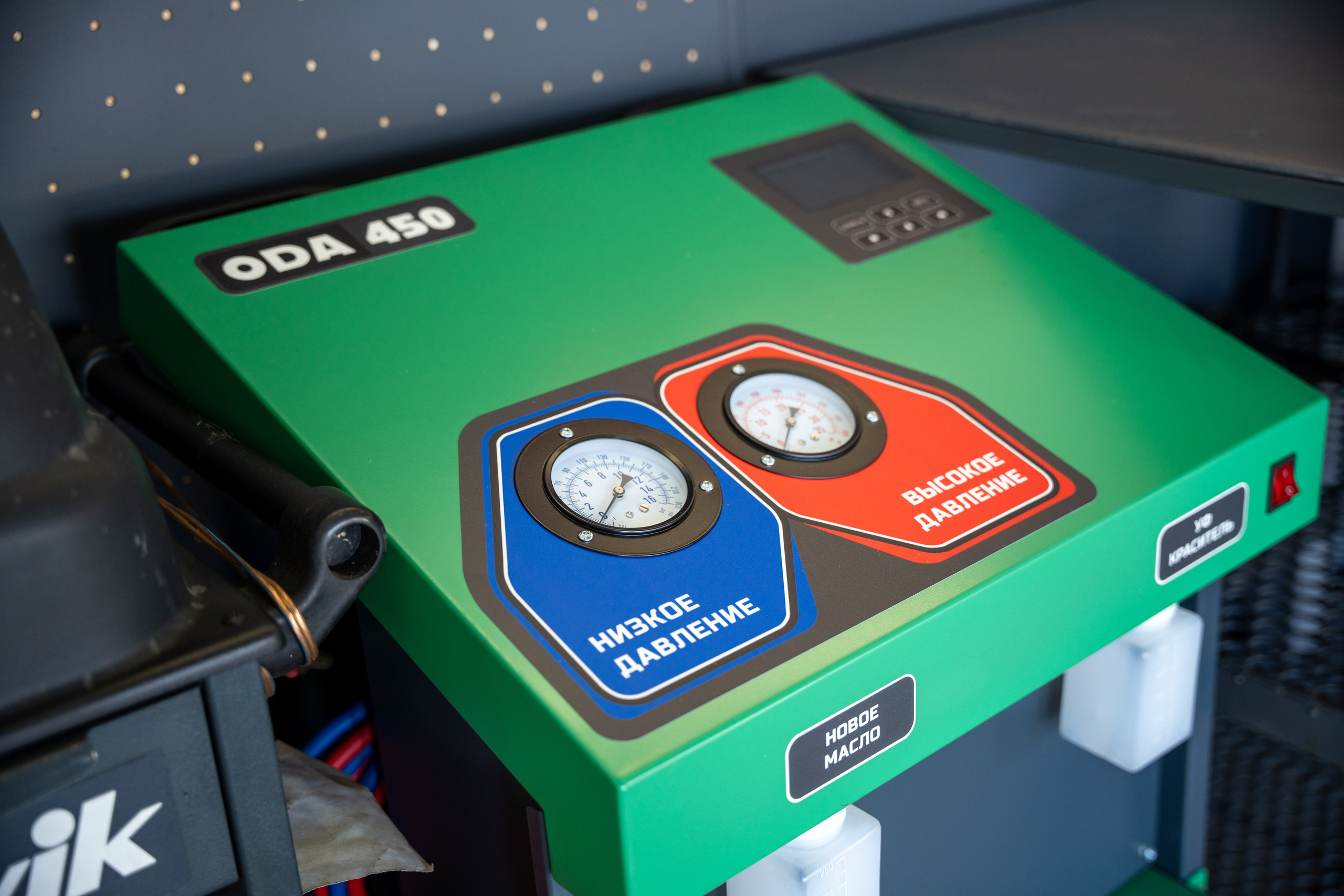 Интерьерная фотосъемка автосервиса Fit Service в Краснодаре — сеть СТО Профессиональная фотосъемка интерьера техцентра в Краснодаре. Шедевры для Вас! Фотограф и Видеограф в Краснодаре Пахиев Руслан