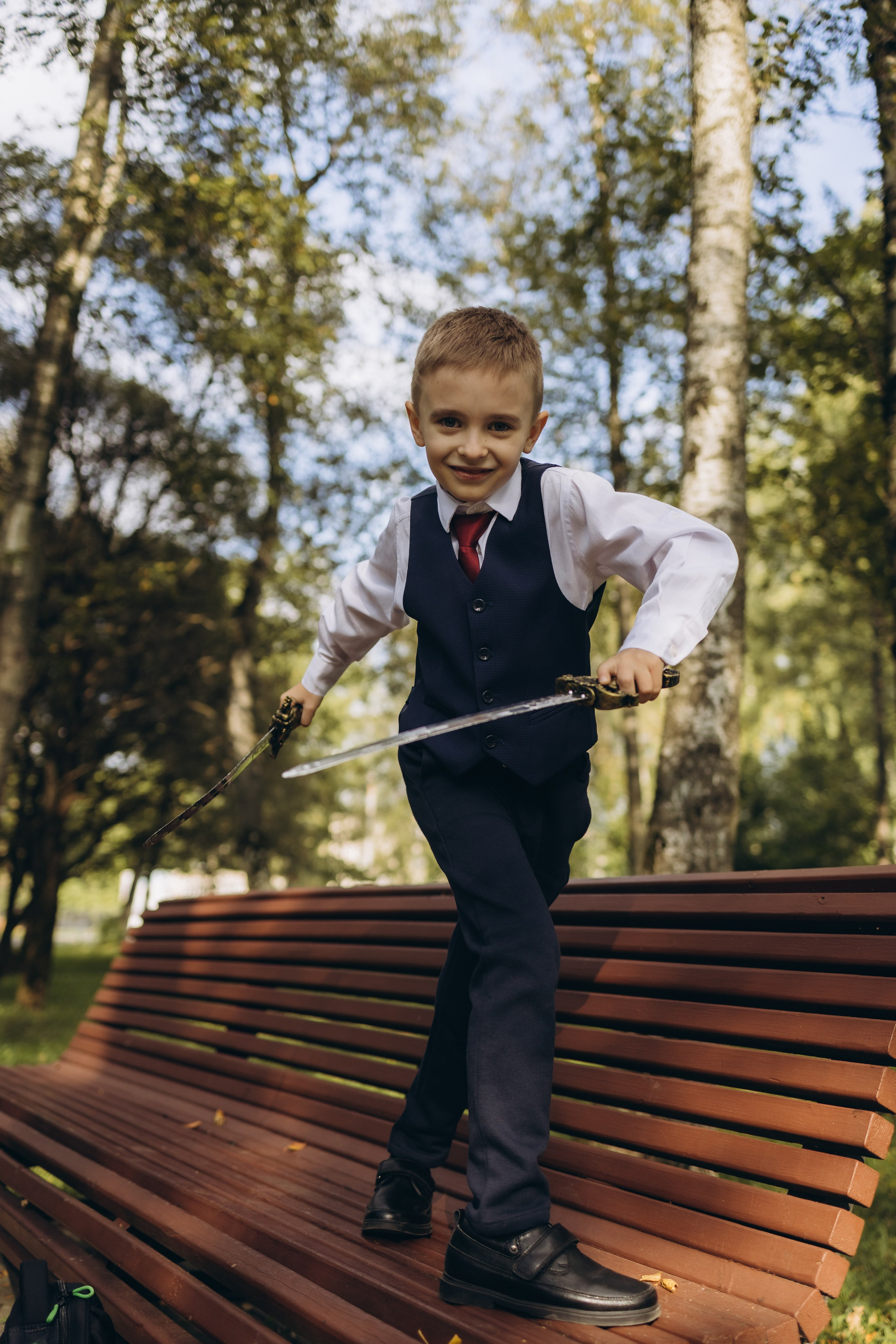 Первая школьная фотография Димули (1.09.2025 г.) г. Обнинск (Калужская обл.). Надежда Стар семейный и церковный фотограф в Жукове и Калужской области