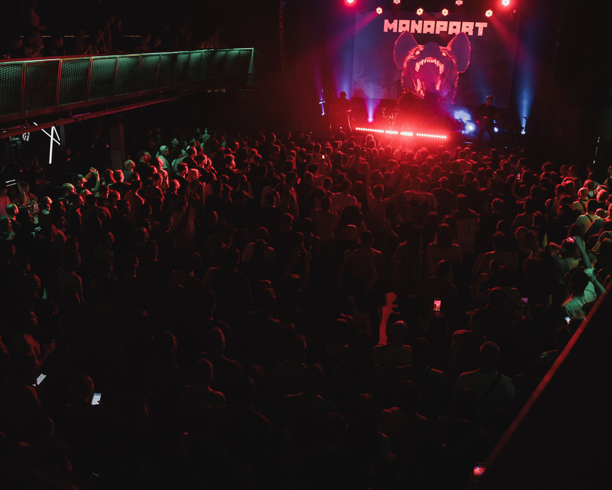 MANAPART. Студийный и свадебный фотограф в Москве Айк Саркисян