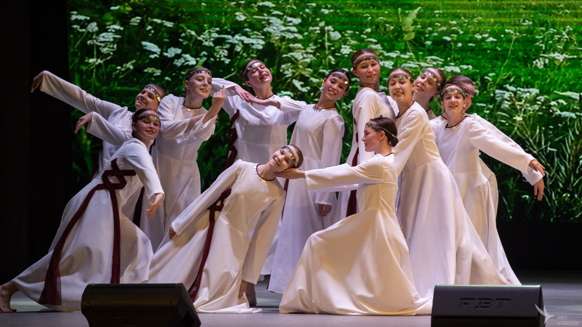 Сольный концерт хореографического ансамбля Аллегро «Сквозь тернии к звездам». Репортажный фотограф в Казани Павел Серпокрылов