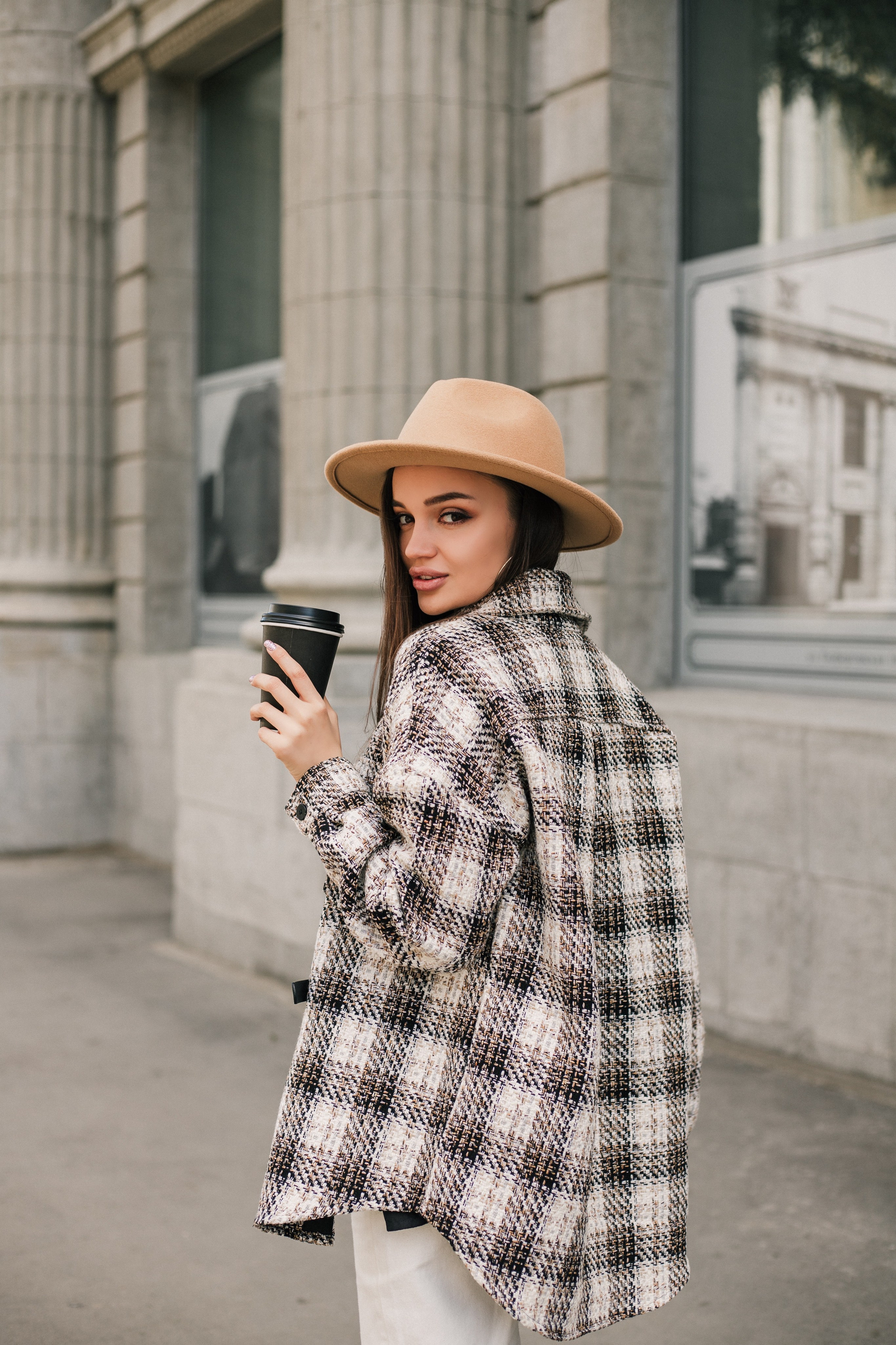 Стрит-съемка. ТМ Продакшн — Съемка для маркетплейсов в Москве