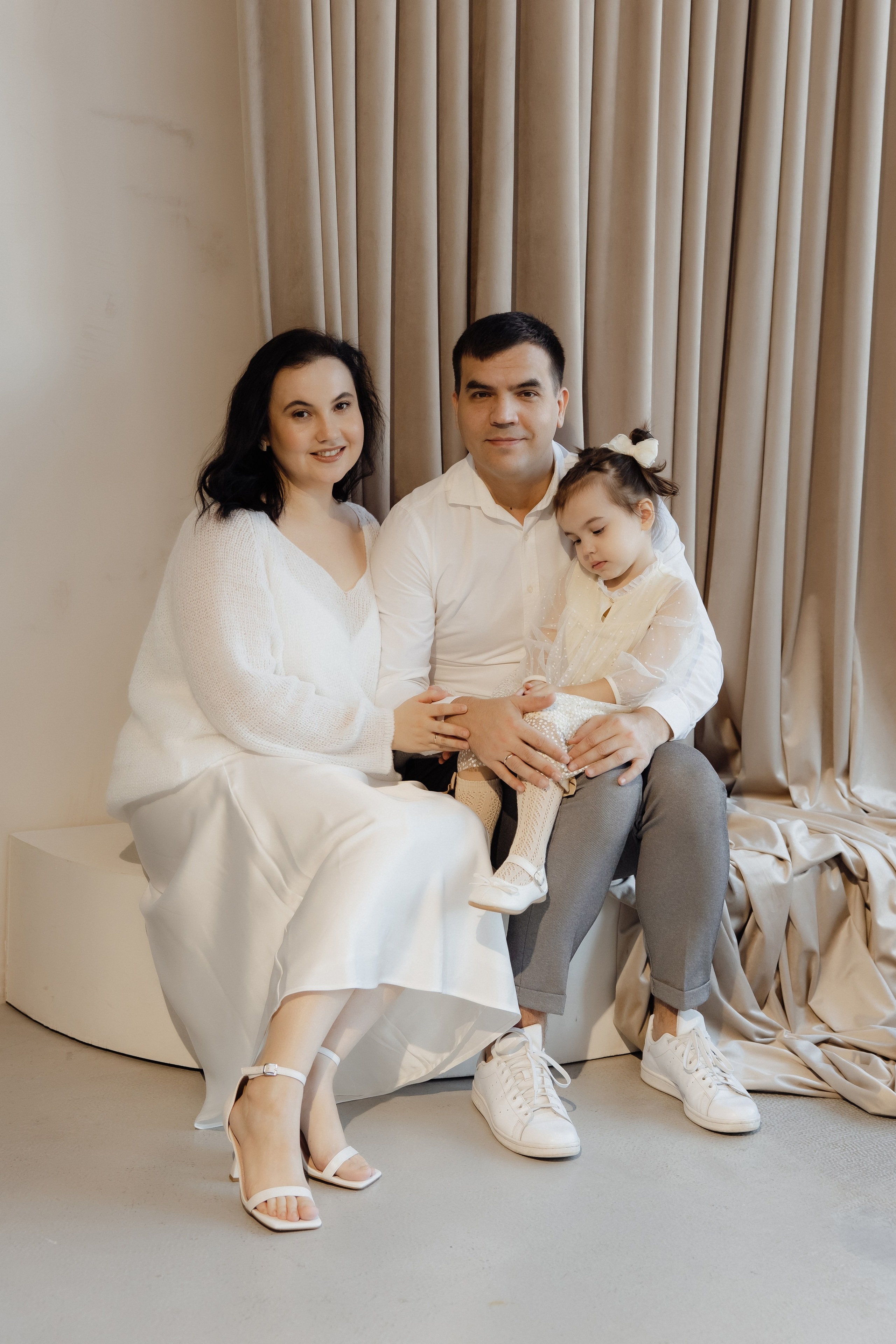 Николай, Зарина и Кира. Семейный и свадебный фотограф в Челябинске Мария Леонтьева