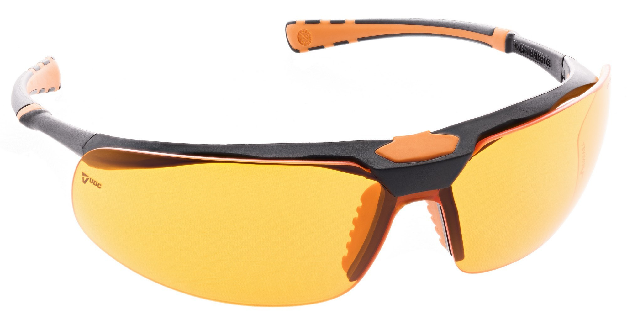 Профессиональная предметная съёмка прозрачных предметов для сайта