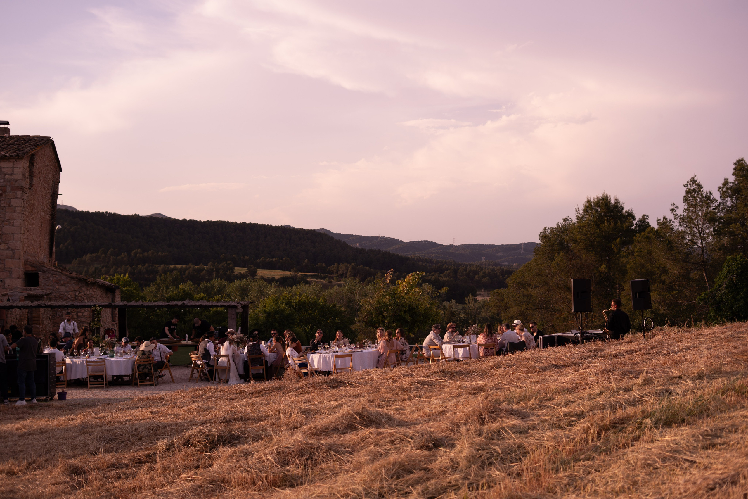 Stasy and Roberto. Wedding Photographer in Barcelona and Medellin