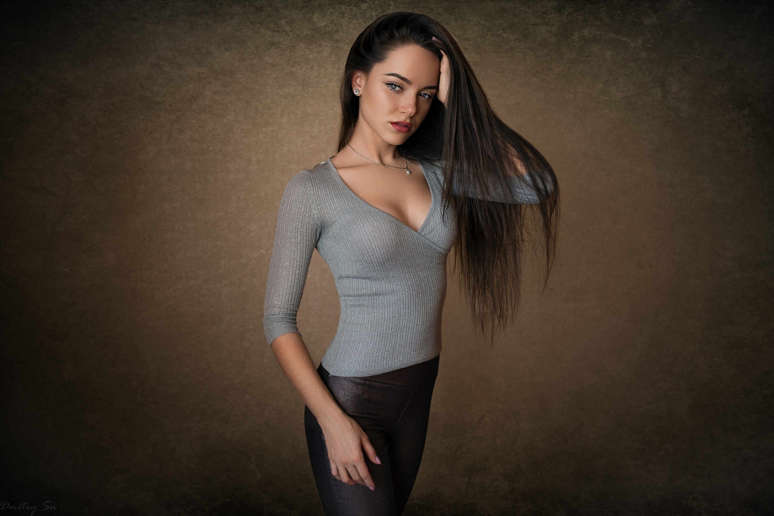 Минимализм у окна с Екатериной для «себя»