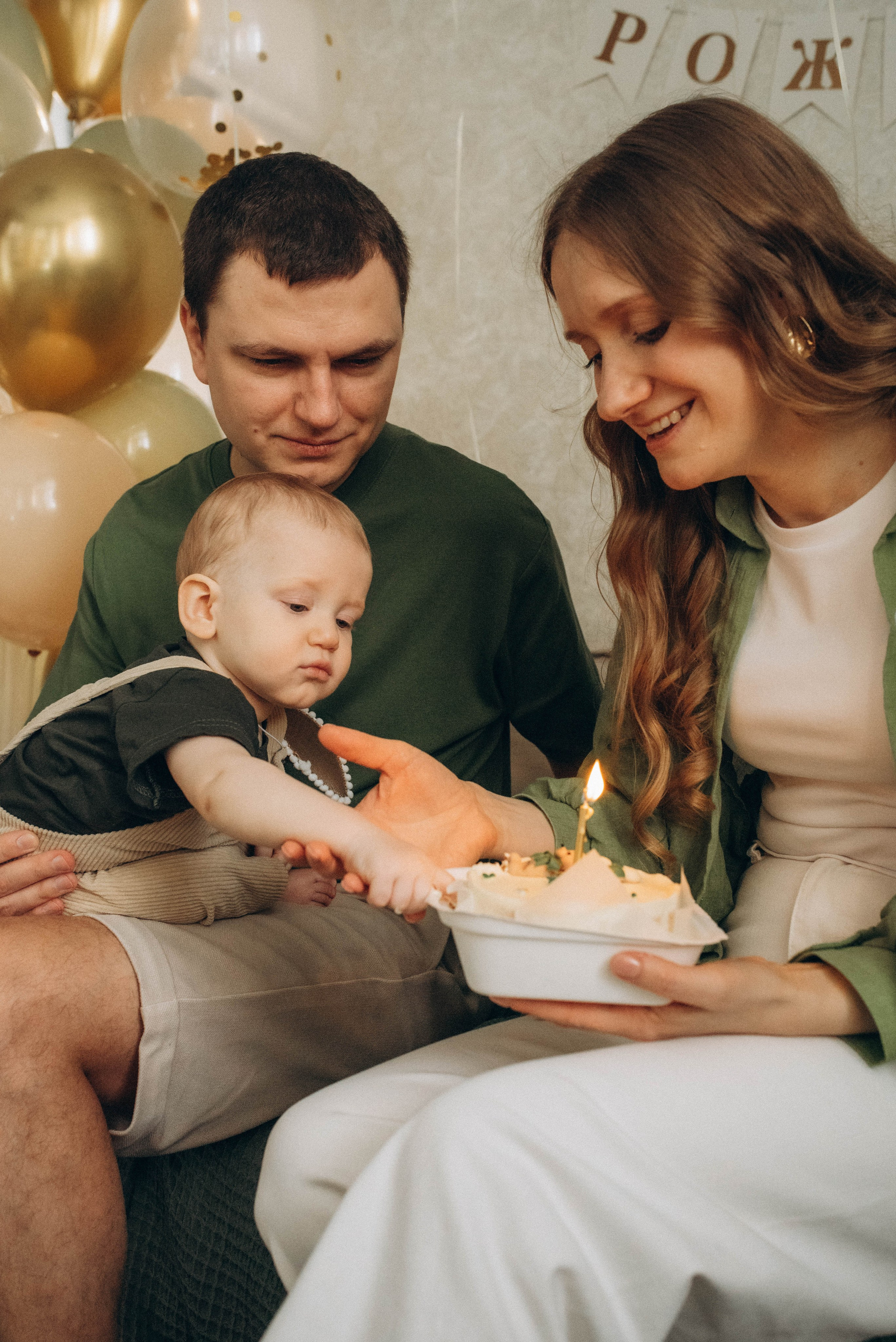 Семейная фотосессия ко дню рождения малыша. Семейный фотограф в Железнодорожном Масаева Елена