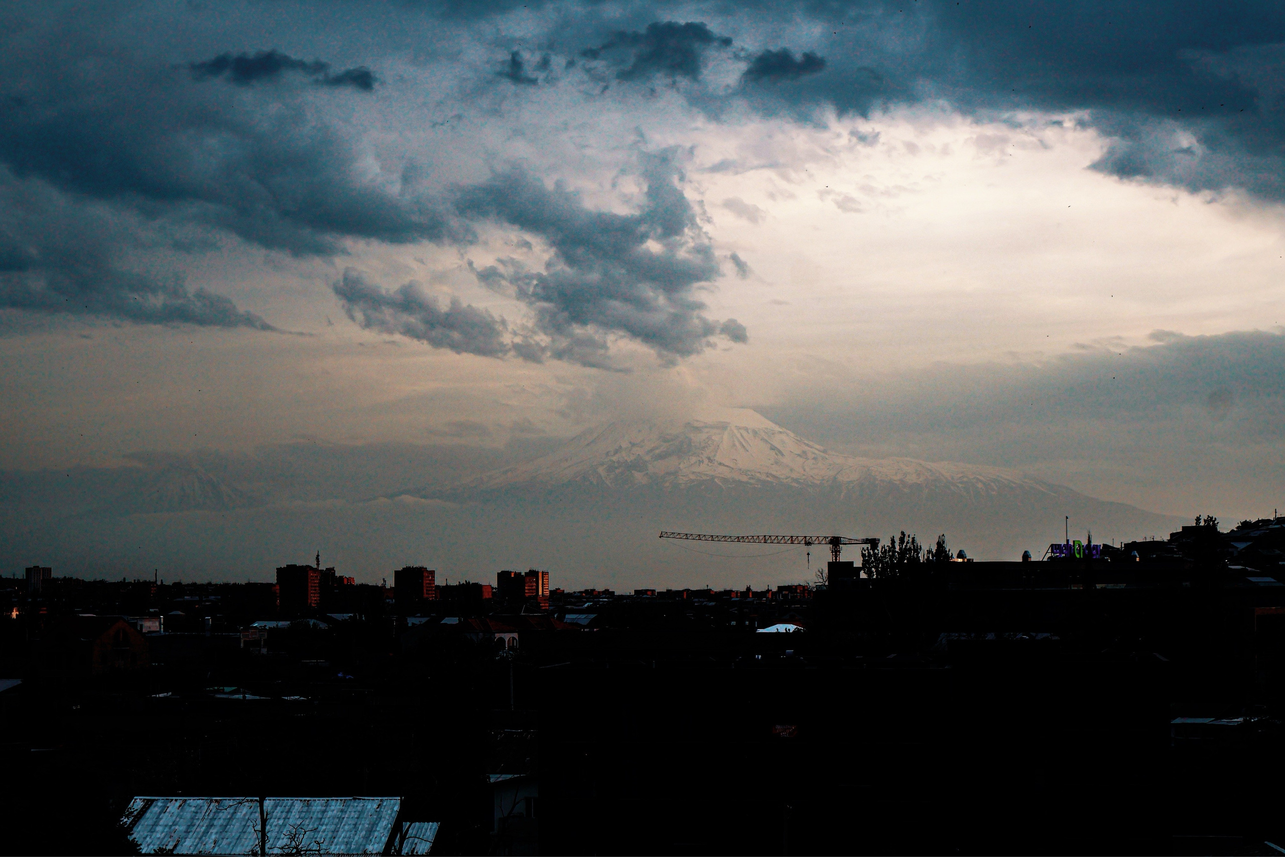 YEREVAN. Элиз — фотограф в Москве. Снимаю людей, архитектуру, город, животных и создаю визуальный контент для брендов