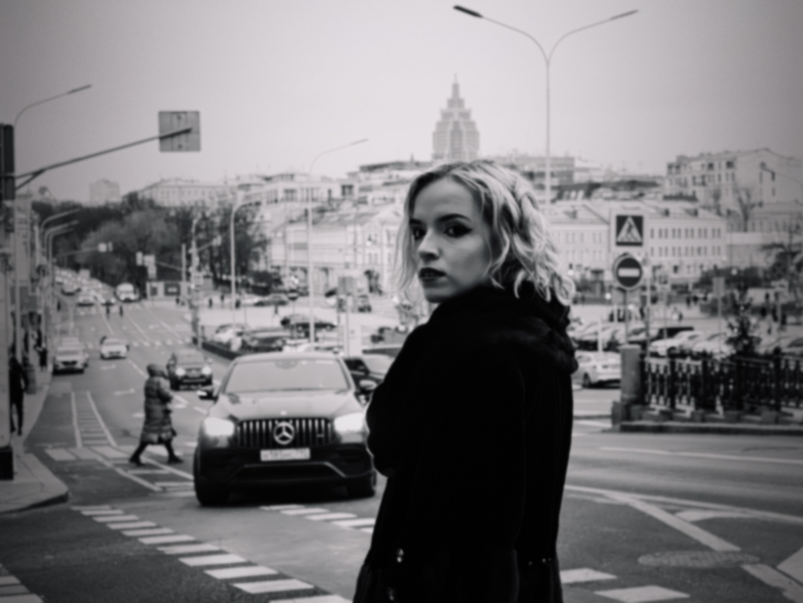 PEOPLE. Элиз — фотограф в Москве. Снимаю людей, архитектуру, город, животных и создаю визуальный контент для брендов