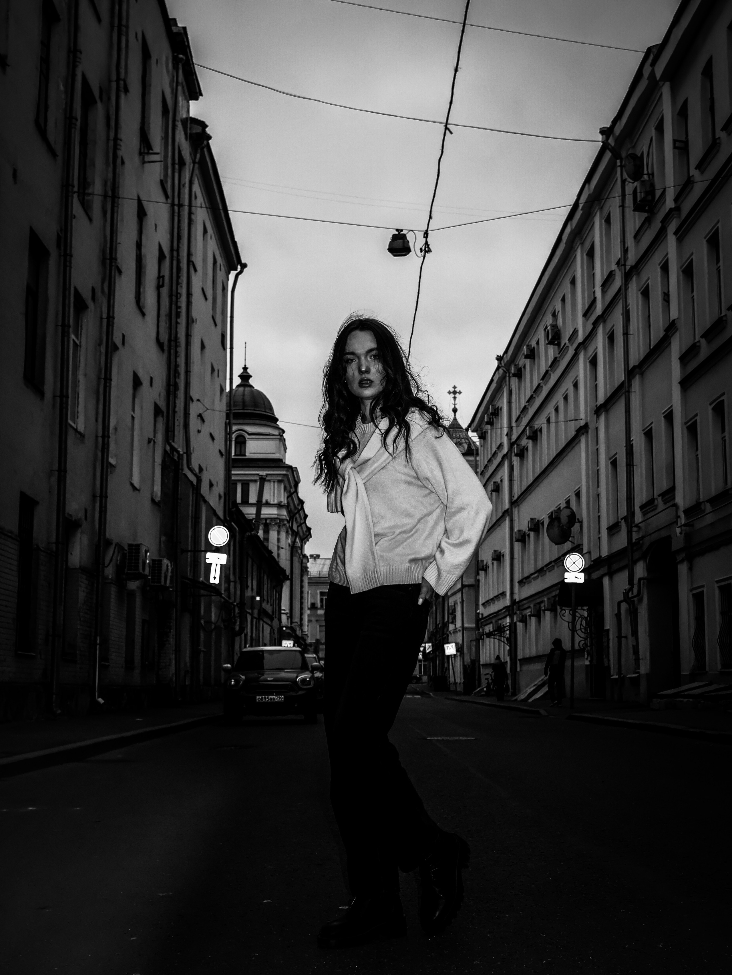 Света. Элиз — фотограф в Москве. Снимаю людей, архитектуру, город, животных и создаю визуальный контент для брендов