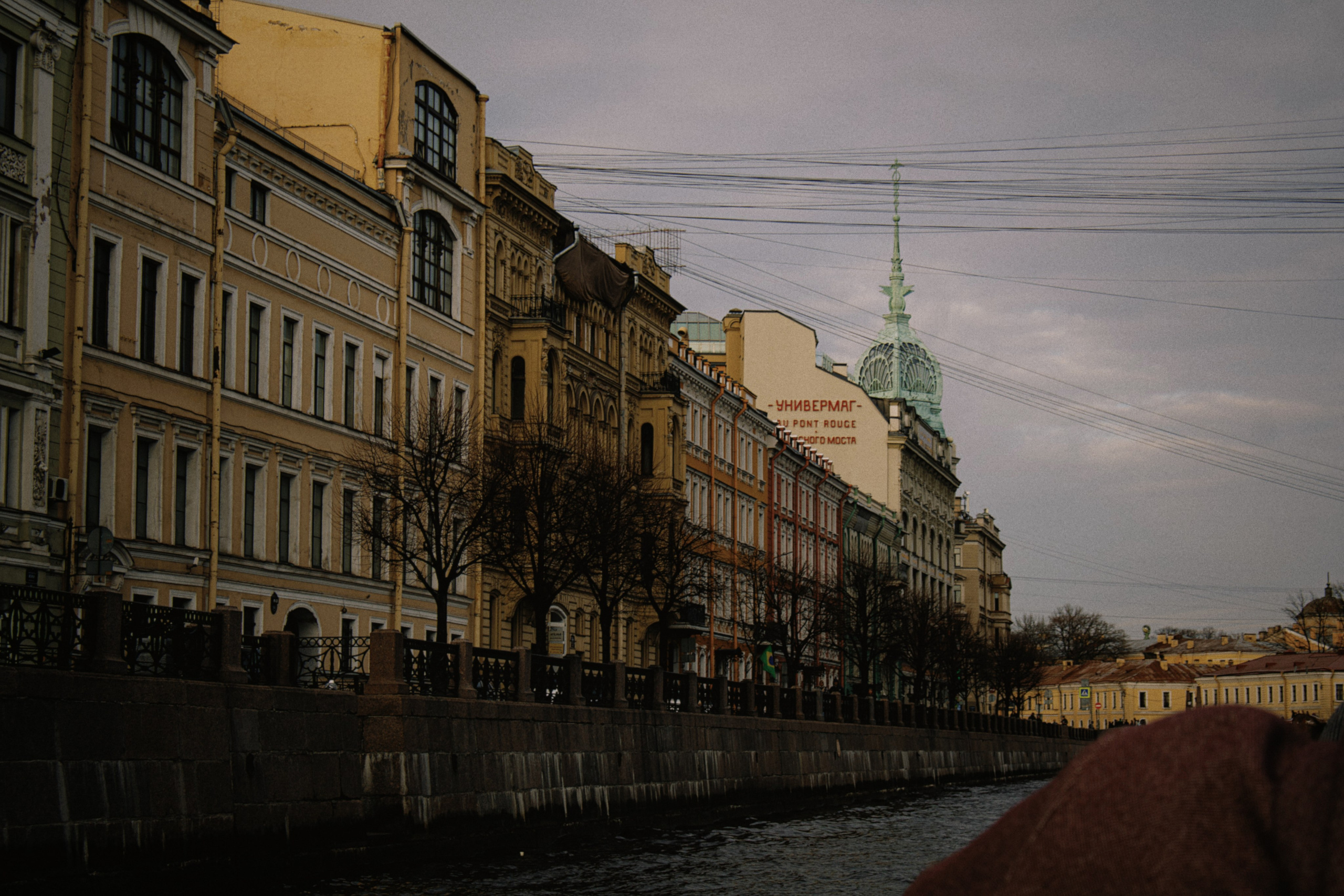 SAINT PETERSBURG. Элиз — фотограф в Москве. Снимаю людей, архитектуру, город, животных и создаю визуальный контент для брендов