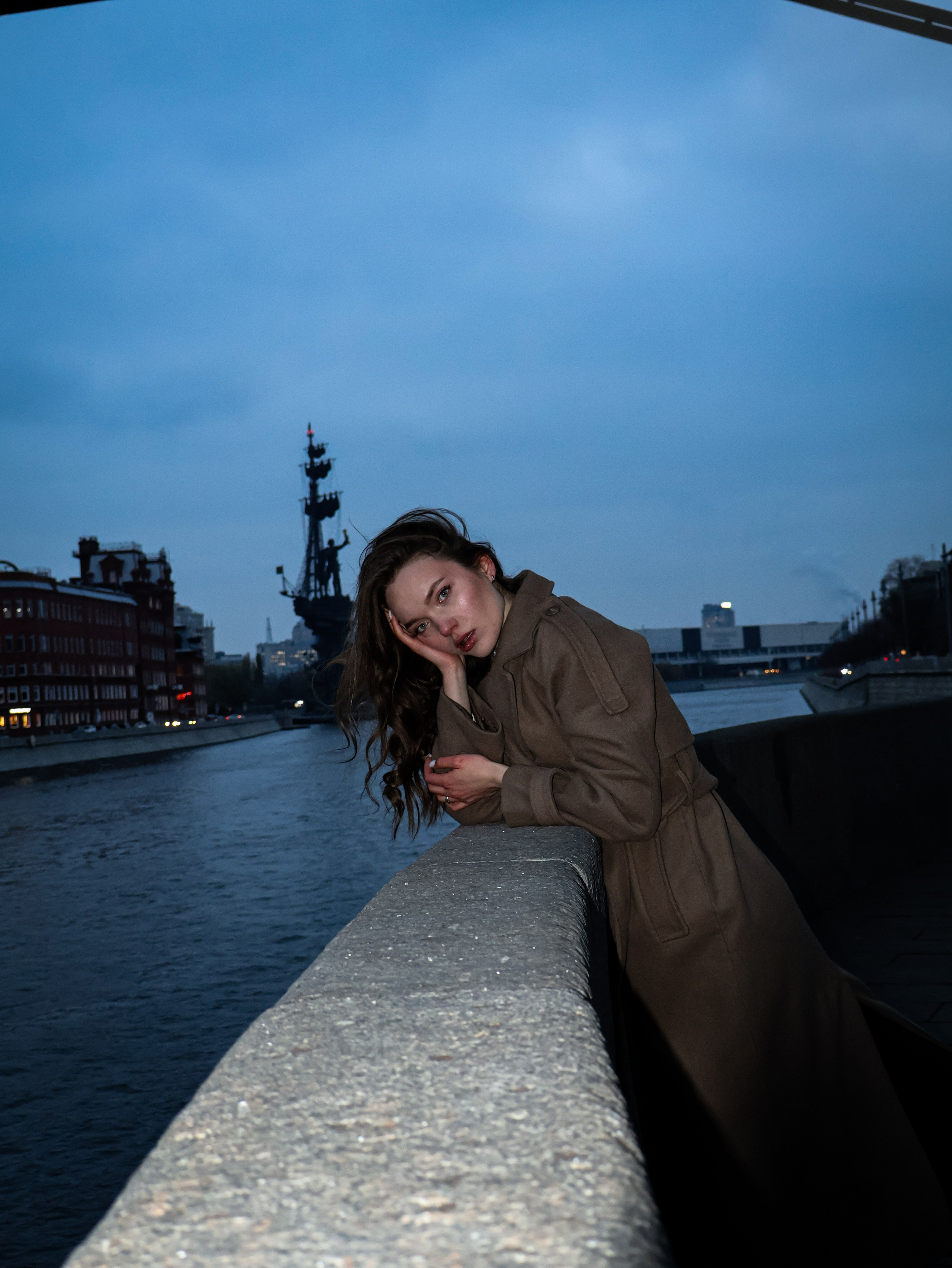 Света. Элиз — фотограф в Москве. Снимаю людей, архитектуру, город, животных и создаю визуальный контент для брендов