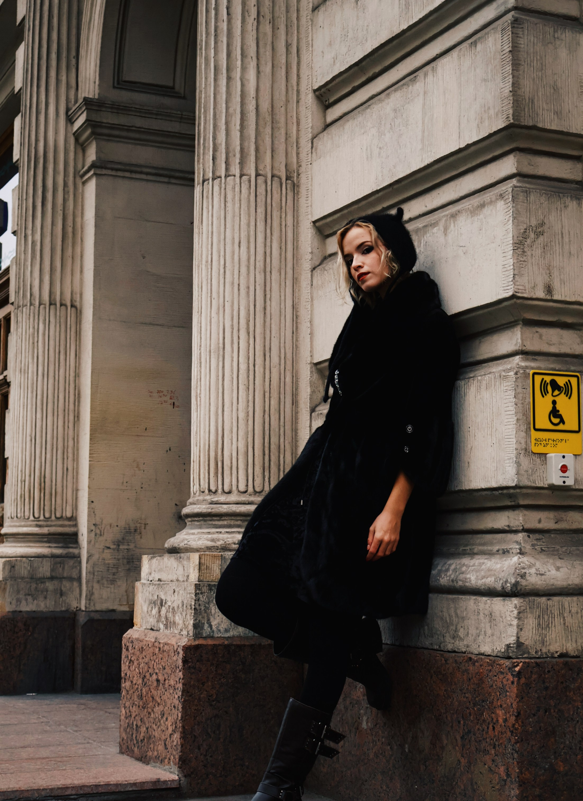 Уличная съемка — София, Москва. Элиз — фотограф в Москве. Снимаю людей, архитектуру, город, животных и создаю визуальный контент для брендов