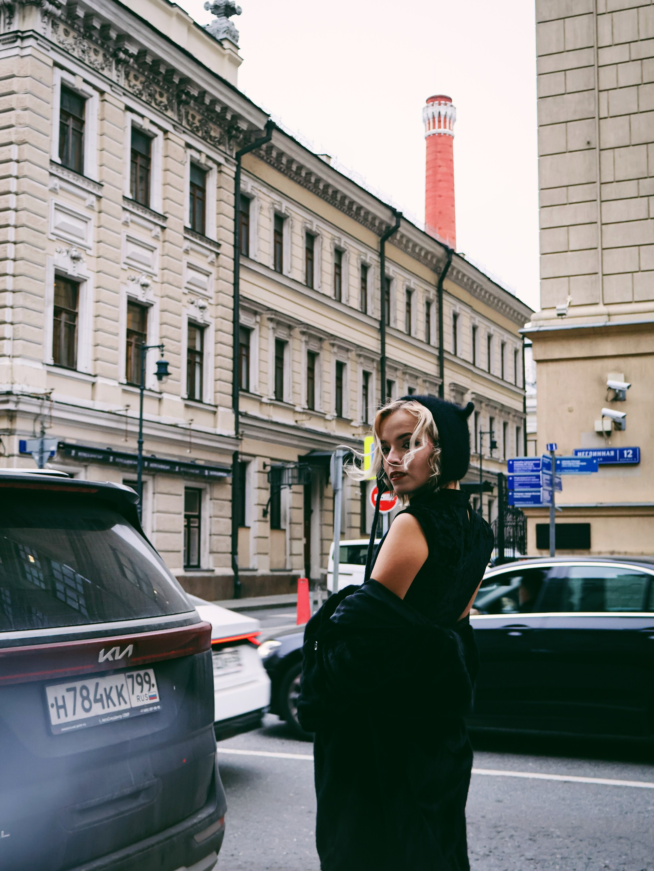 Уличная съемка — София, Москва. Элиз — фотограф в Москве. Снимаю людей, архитектуру, город, животных и создаю визуальный контент для брендов