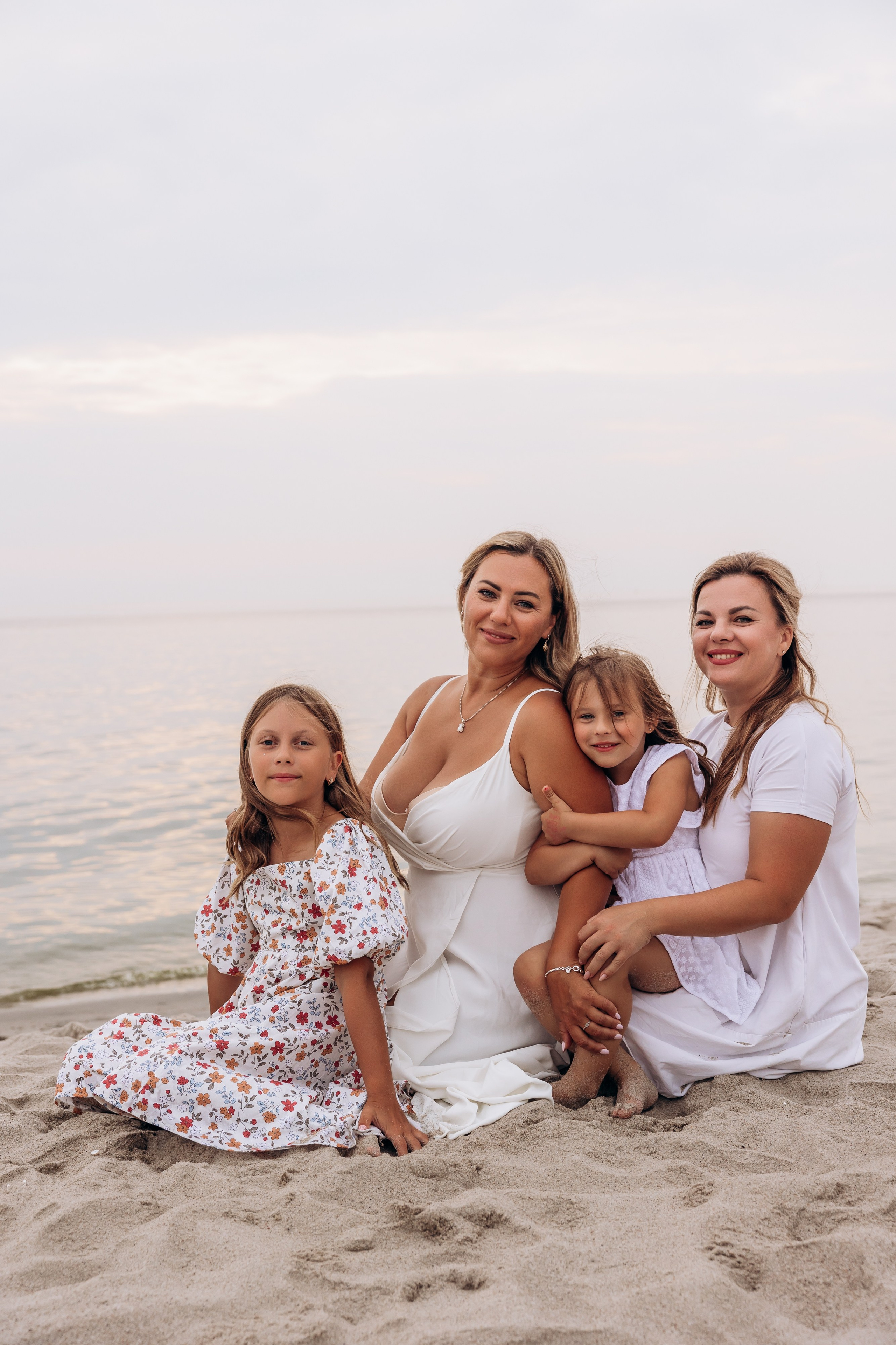 Большая семья Мечниково (Балтийск) море лето. Фотограф в Калининграде свадебная фотография, репортажная, фотосессии