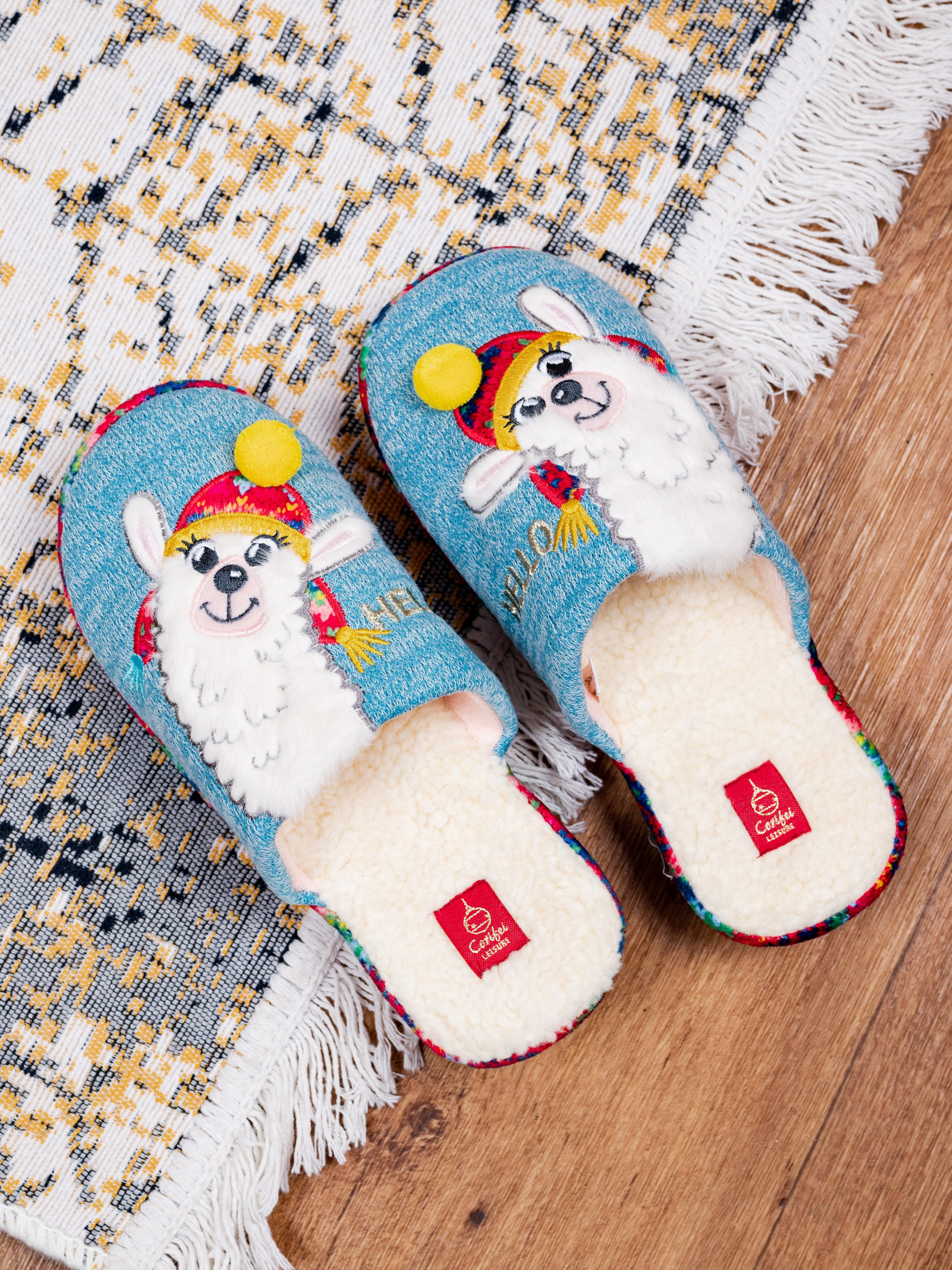 Тапочки. Предметный фотограф, фото для маркетплейсов Пятигорск, КМВ