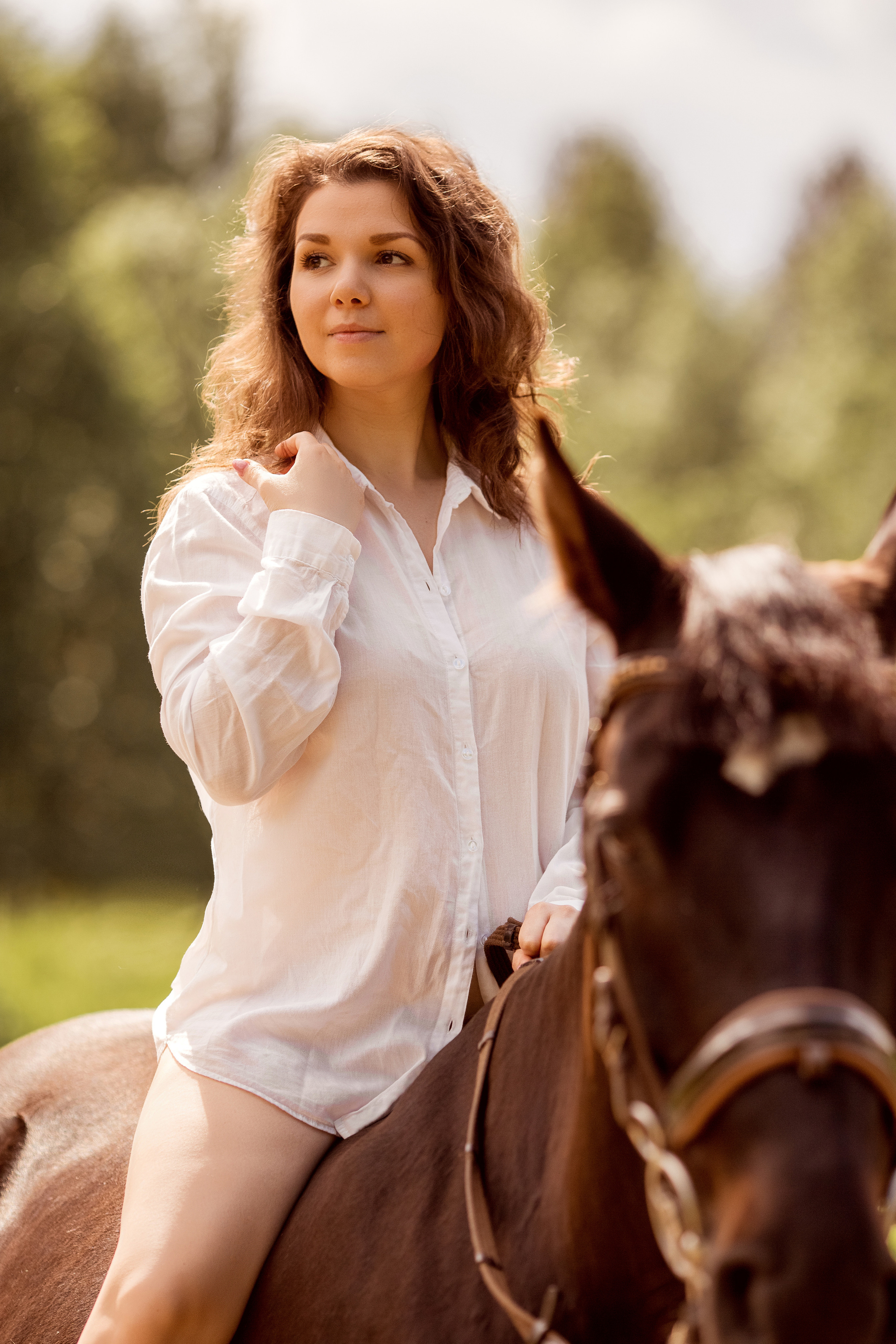 Съёмка с лошадью в лесу