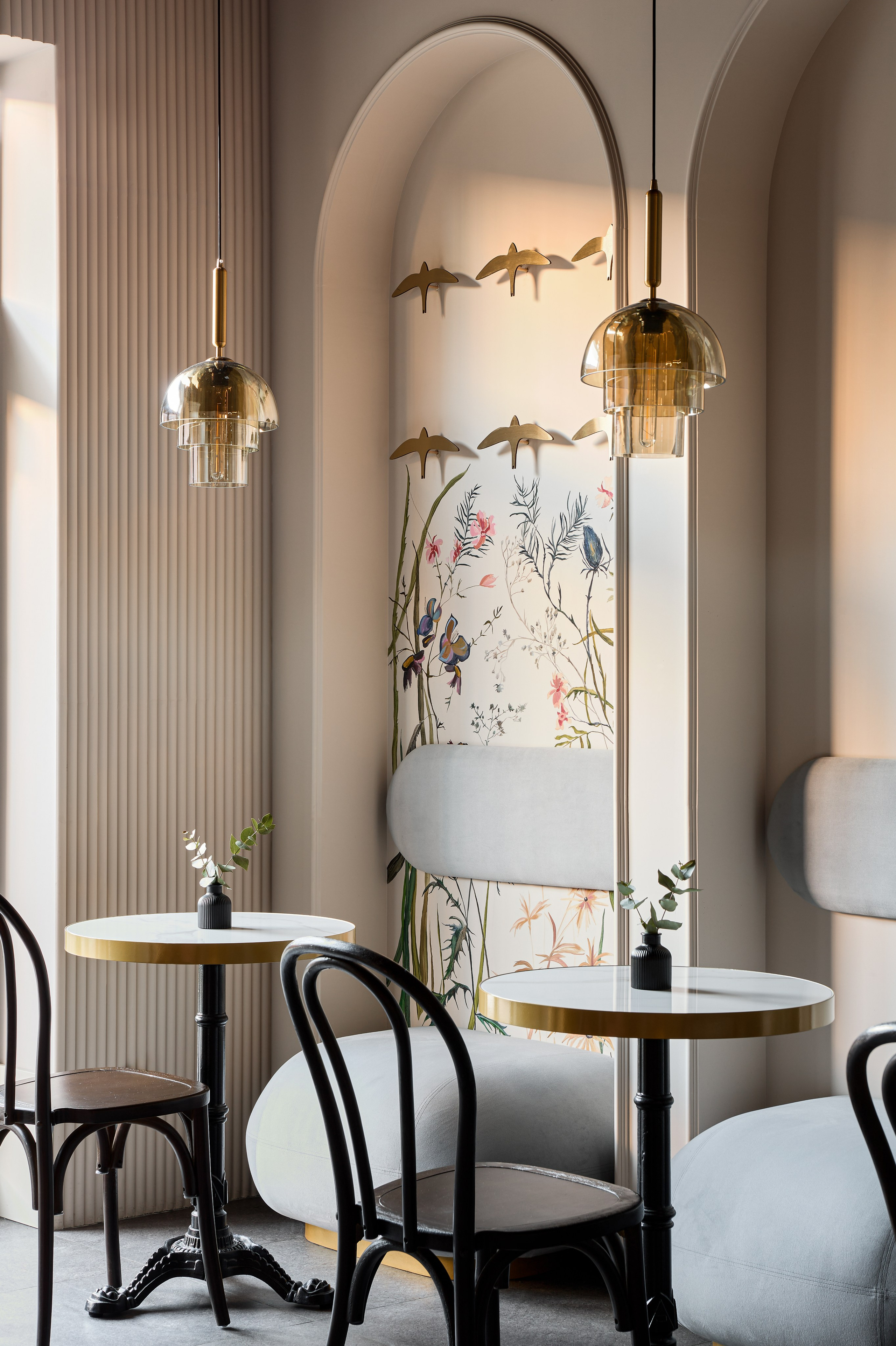 Кафе «Vesna». Дизайнер Георгий Хатнюк. Интерьерный фотограф в Краснодарском крае Светлана Шурлова