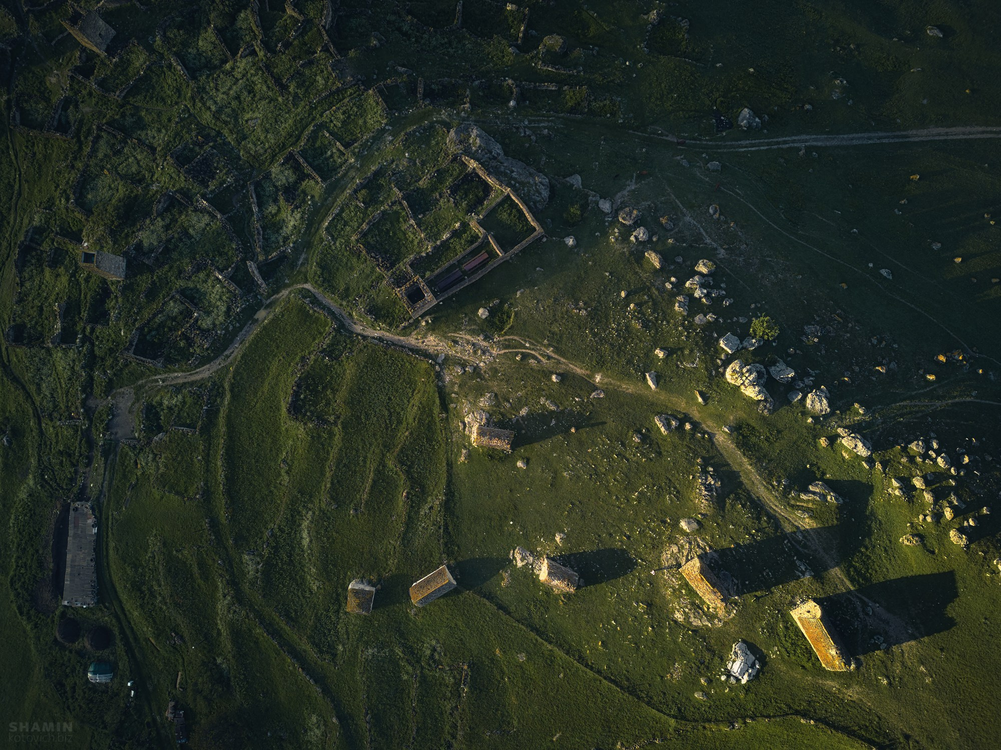 Пейзажи Кавказа: Домбай, Эльбрус, Кисловодск, Минеральные Воды, горы и ледники. Ночной и арт-пейзаж, светопись и атмосфера Кавказа. Фотограф Константин Шамин
