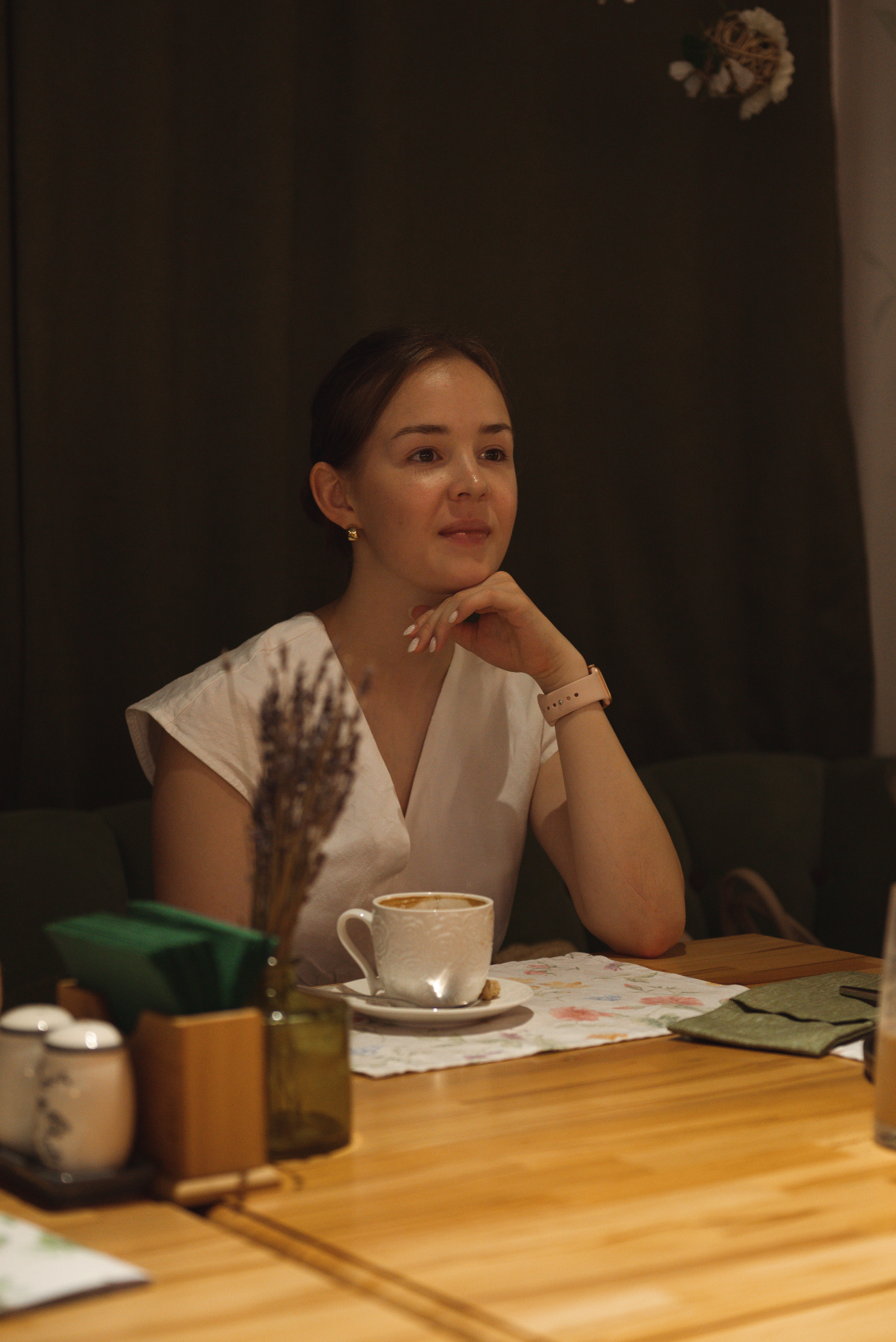 Встреча Ани, которая вдохновляет на продажи. Контент-фотограф Москва репортажный фотограф Настя Профото