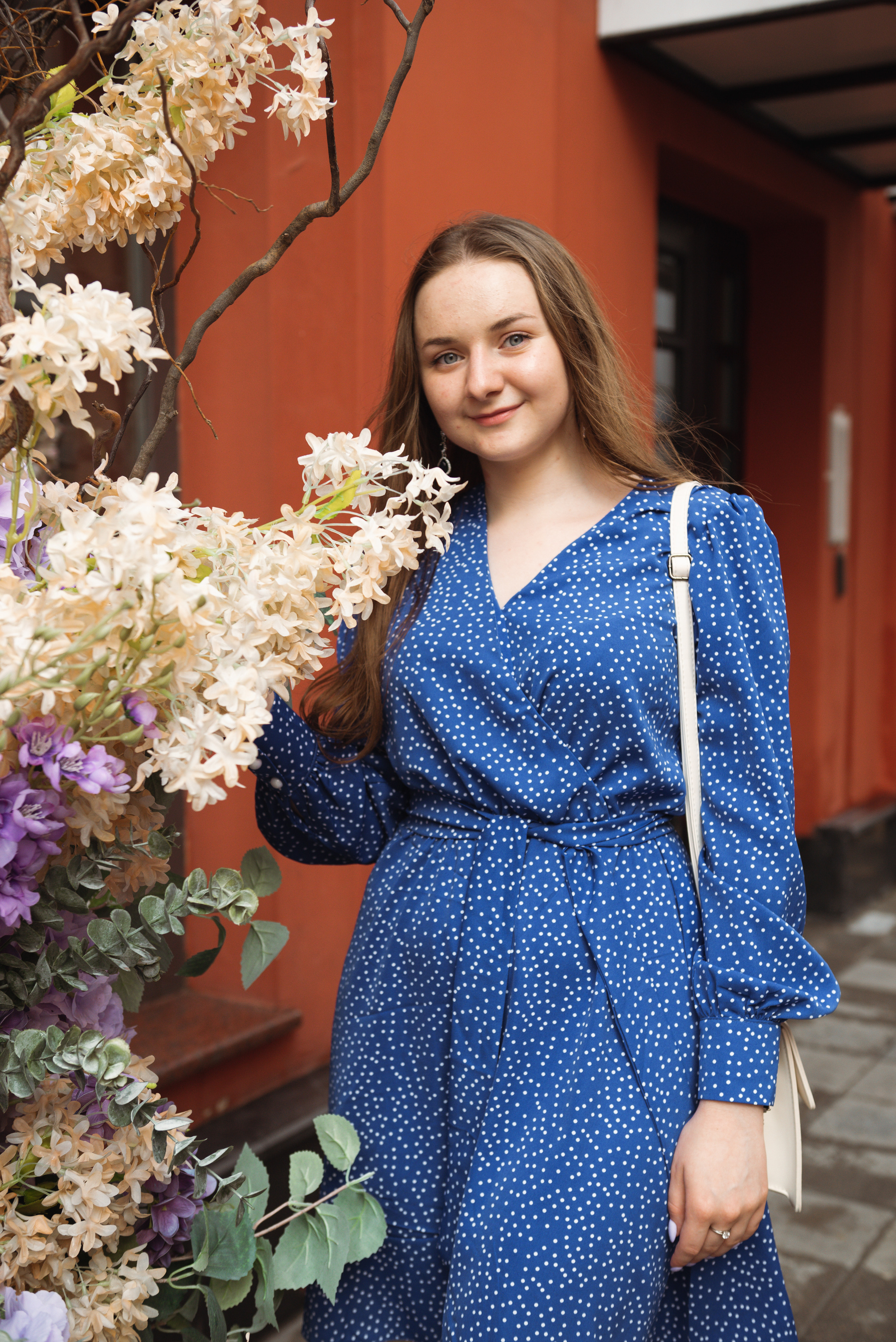 Пристаю к людям. Фотограф Москва Настя Профотовна. Репортажные, свадебные и контент фотосессии