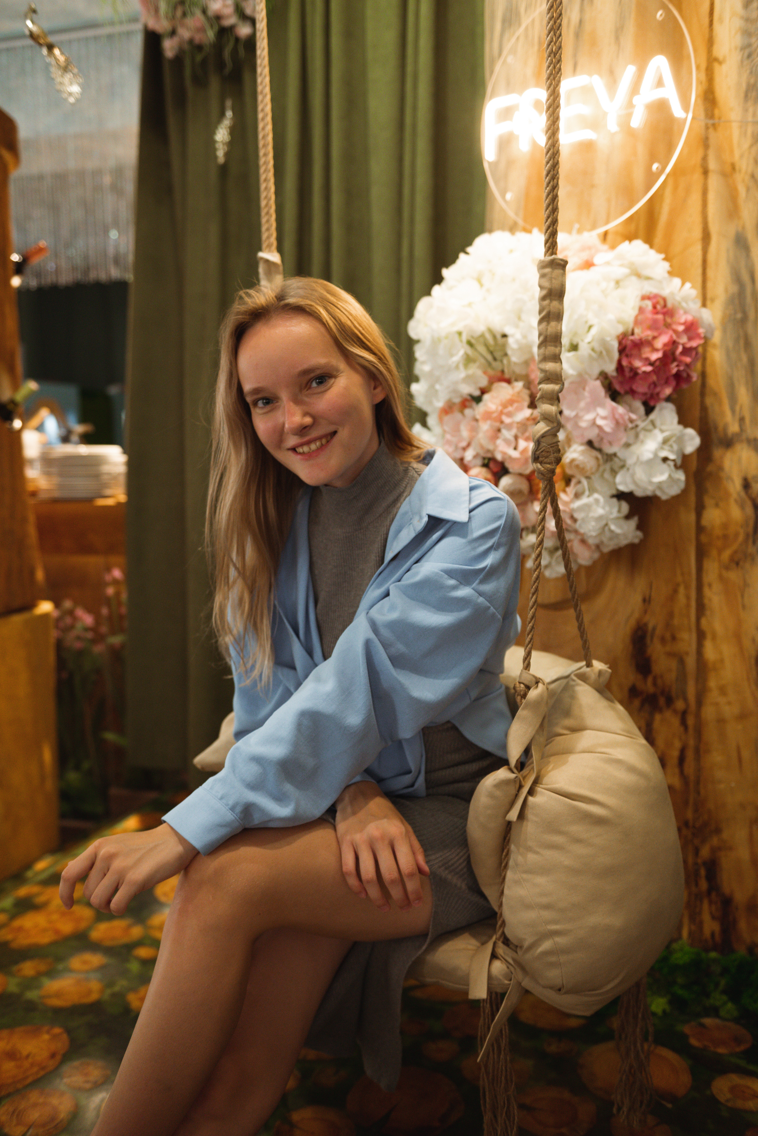 Встреча Ани, которая вдохновляет на продажи. Контент-фотограф Москва репортажный фотограф Настя Профото