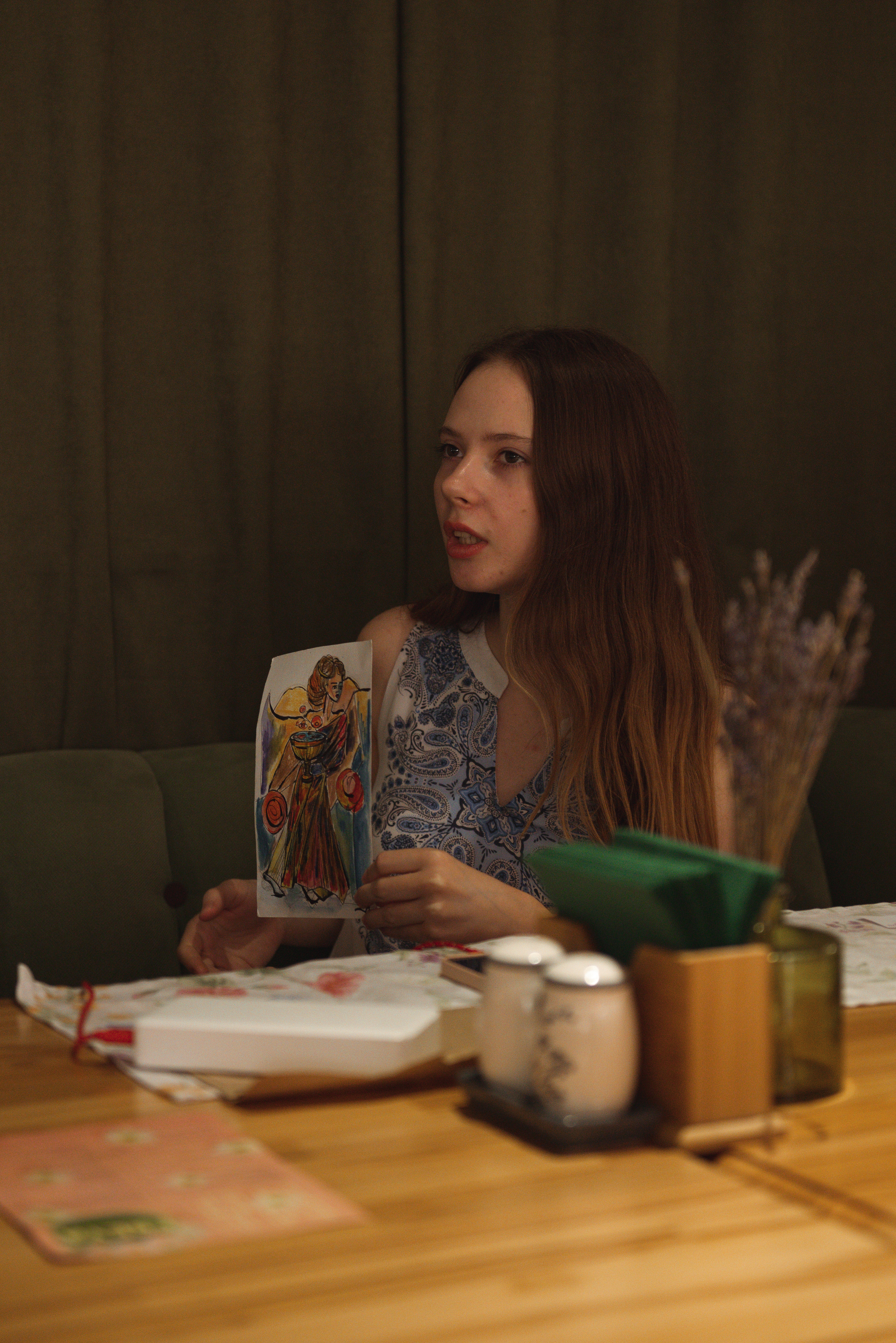 Встреча Ани, которая вдохновляет на продажи. Контент-фотограф Москва репортажный фотограф Настя Профото