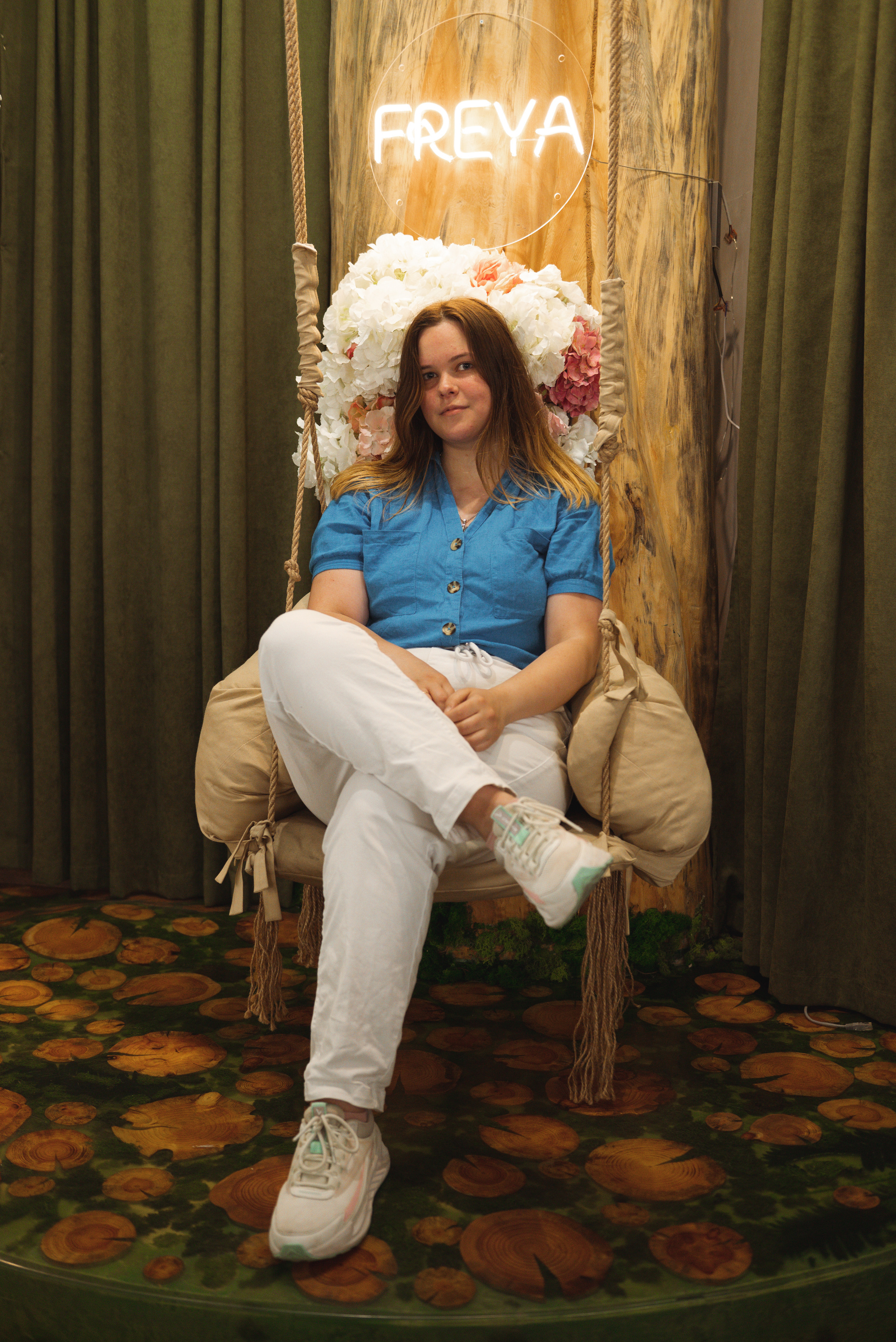 Встреча Ани, которая вдохновляет на продажи. Контент-фотограф Москва репортажный фотограф Настя Профото