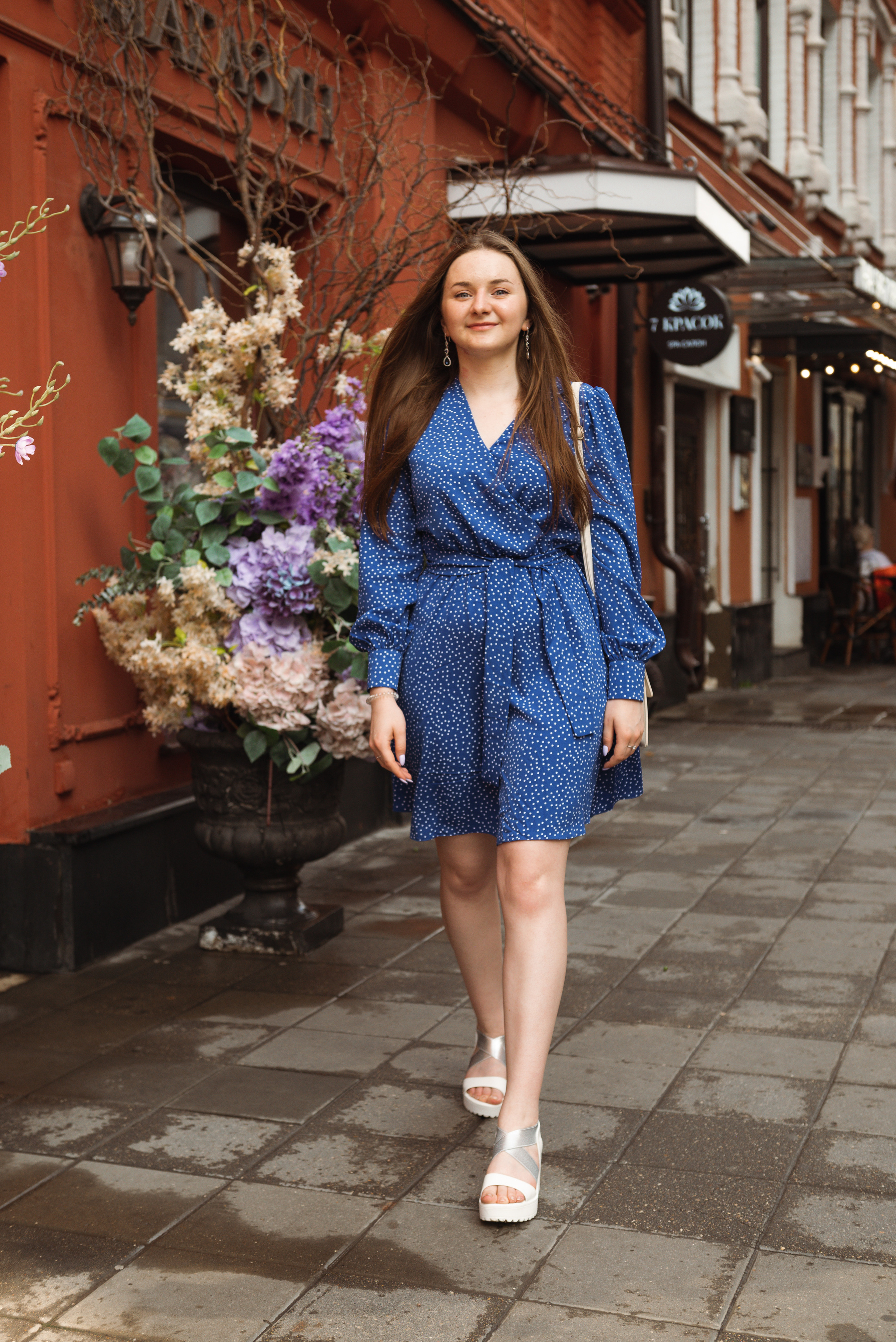 Пристаю к людям. Фотограф Москва Настя Профотовна. Репортажные, свадебные и контент фотосессии