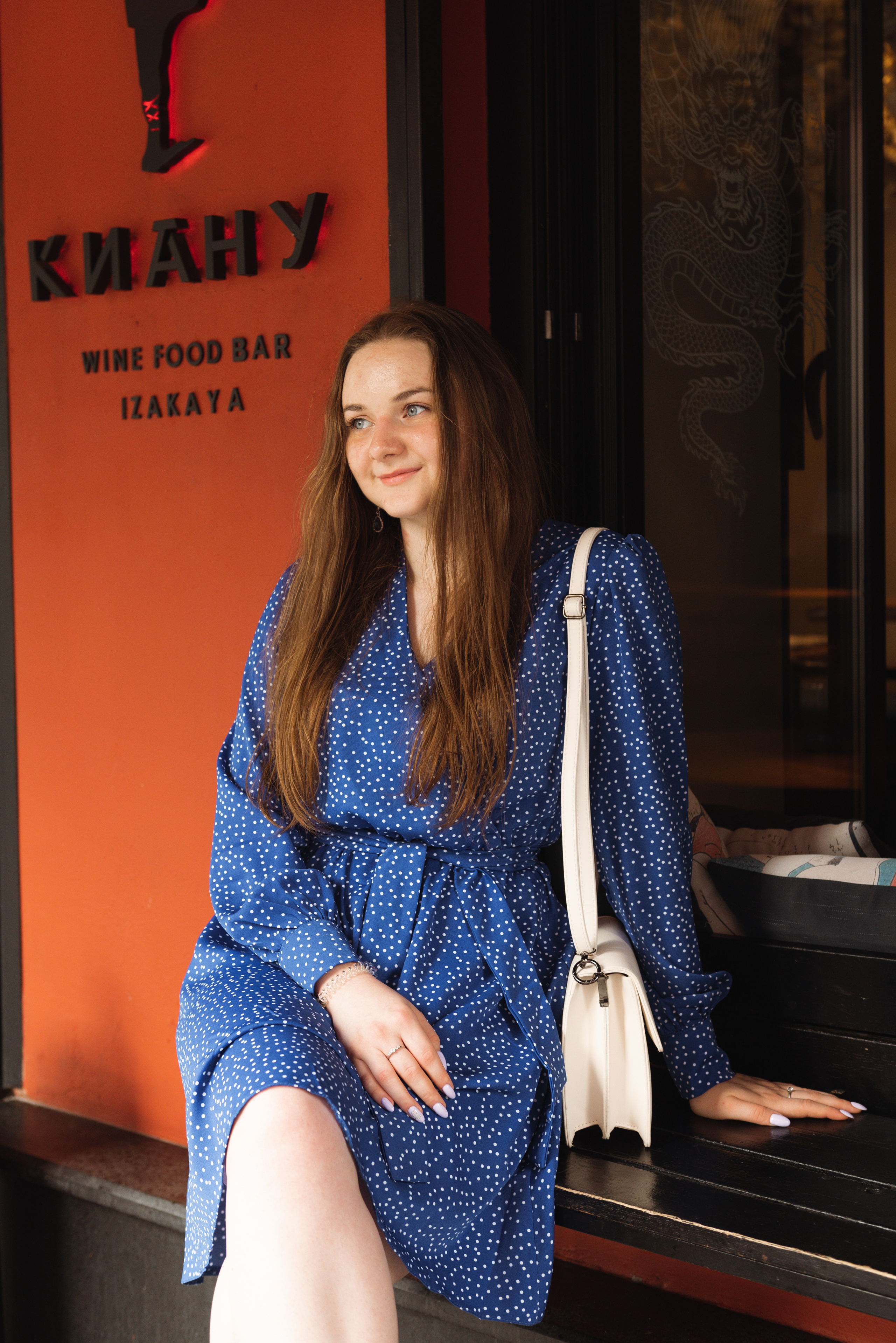 Пристаю к людям. Фотограф Москва Настя Профотовна. Репортажные, свадебные и контент фотосессии