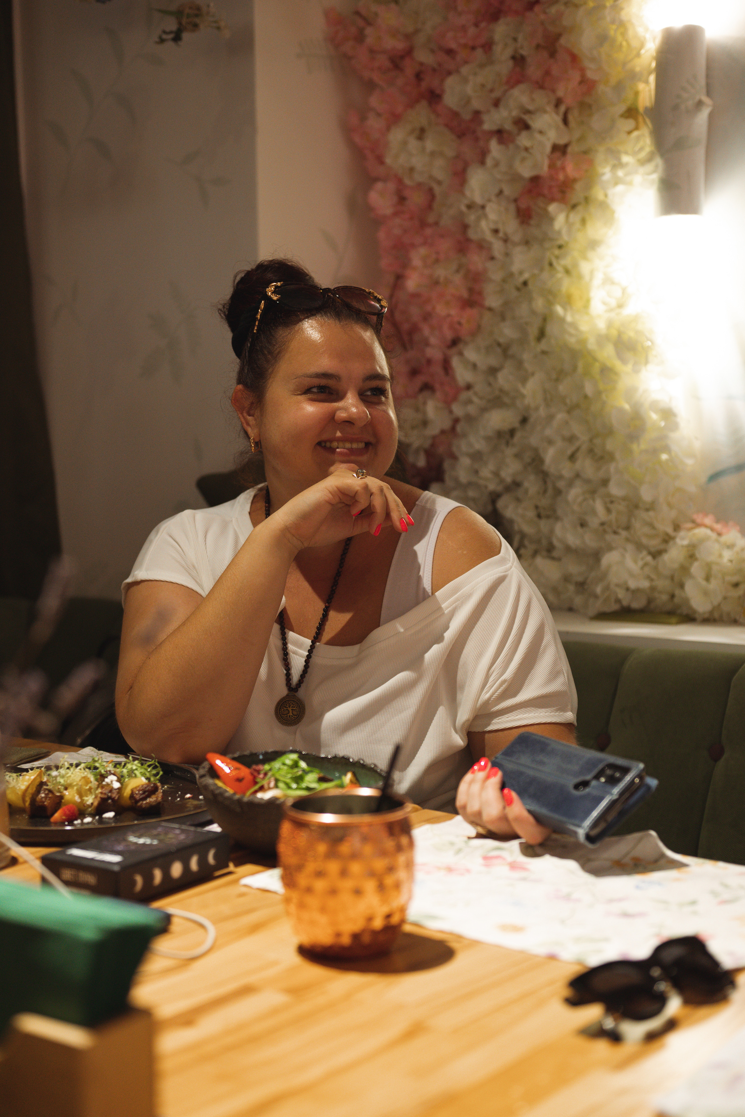 Встреча Ани, которая вдохновляет на продажи. Контент-фотограф Москва репортажный фотограф Настя Профото