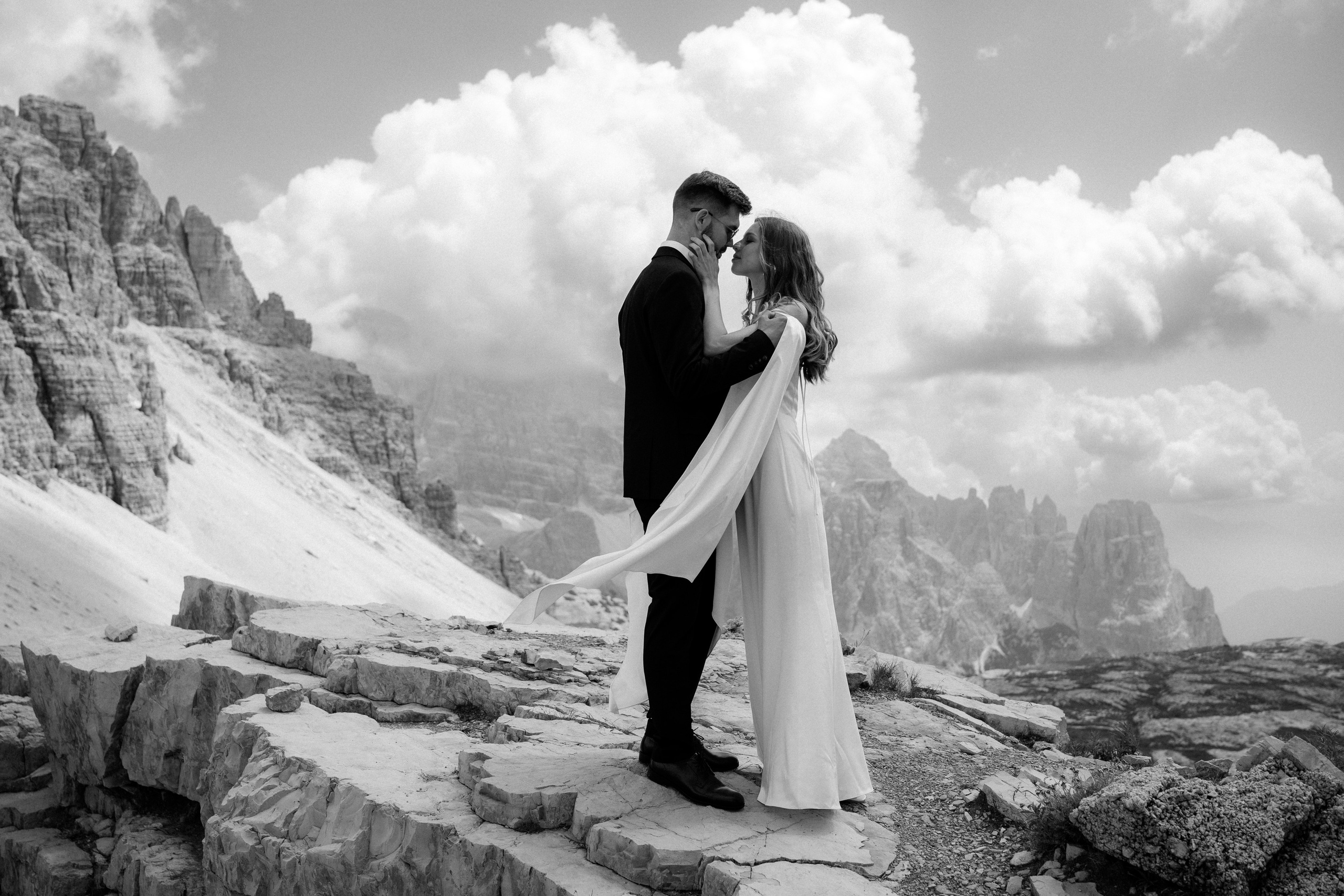 TRE CIME DI LAVAREDO. Elopement Wedding Photographer