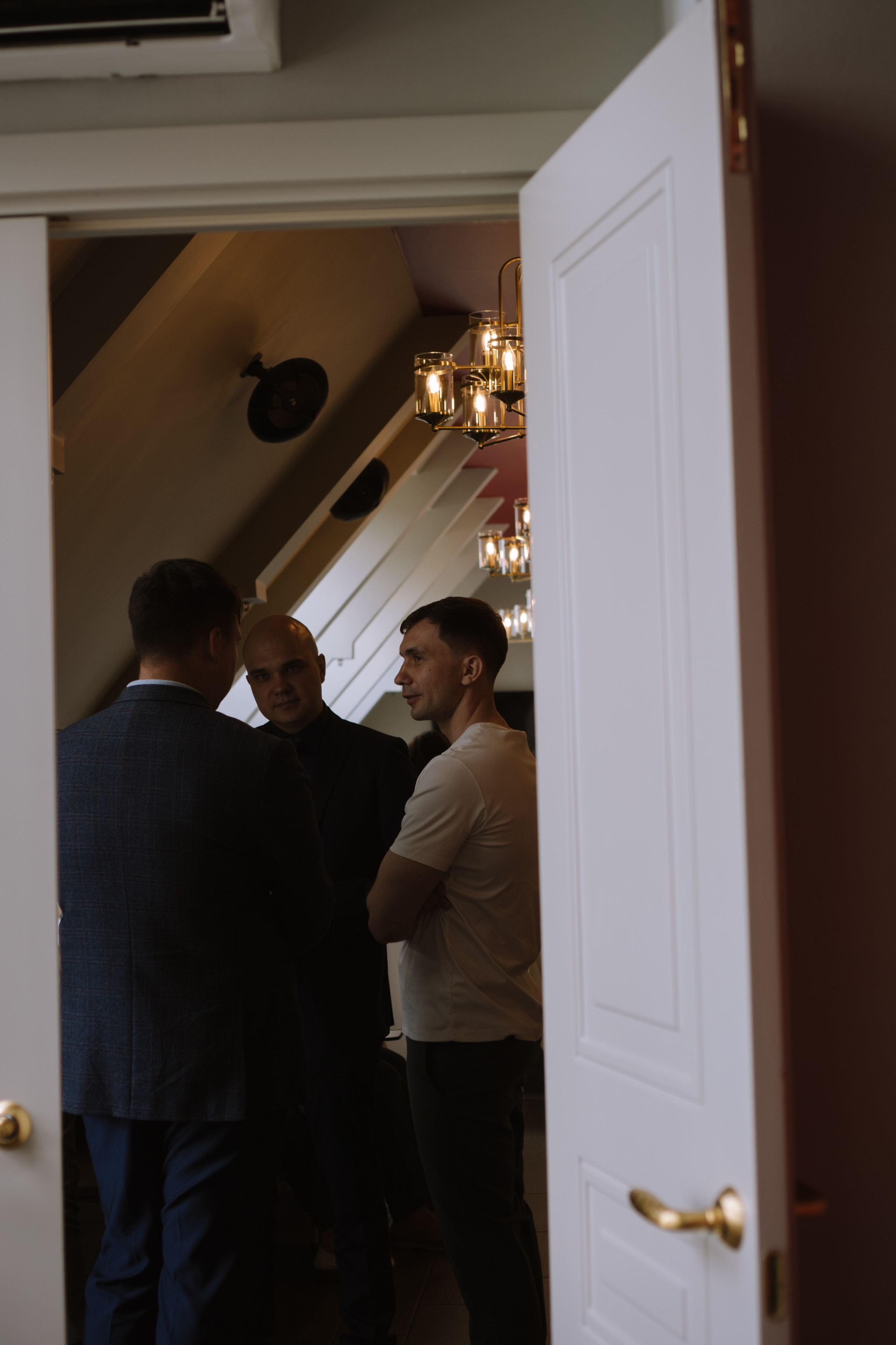 СВАДЕБНЫЙ БАНКЕТ НА ВЛАДИМИРСКОЙ В САНКТ-ПЕТЕРБУРГЕ (КАМЕРНАЯ СВАДЬБА). Профессиональный фотограф, Санкт-Петербург — Виктория Богомолова