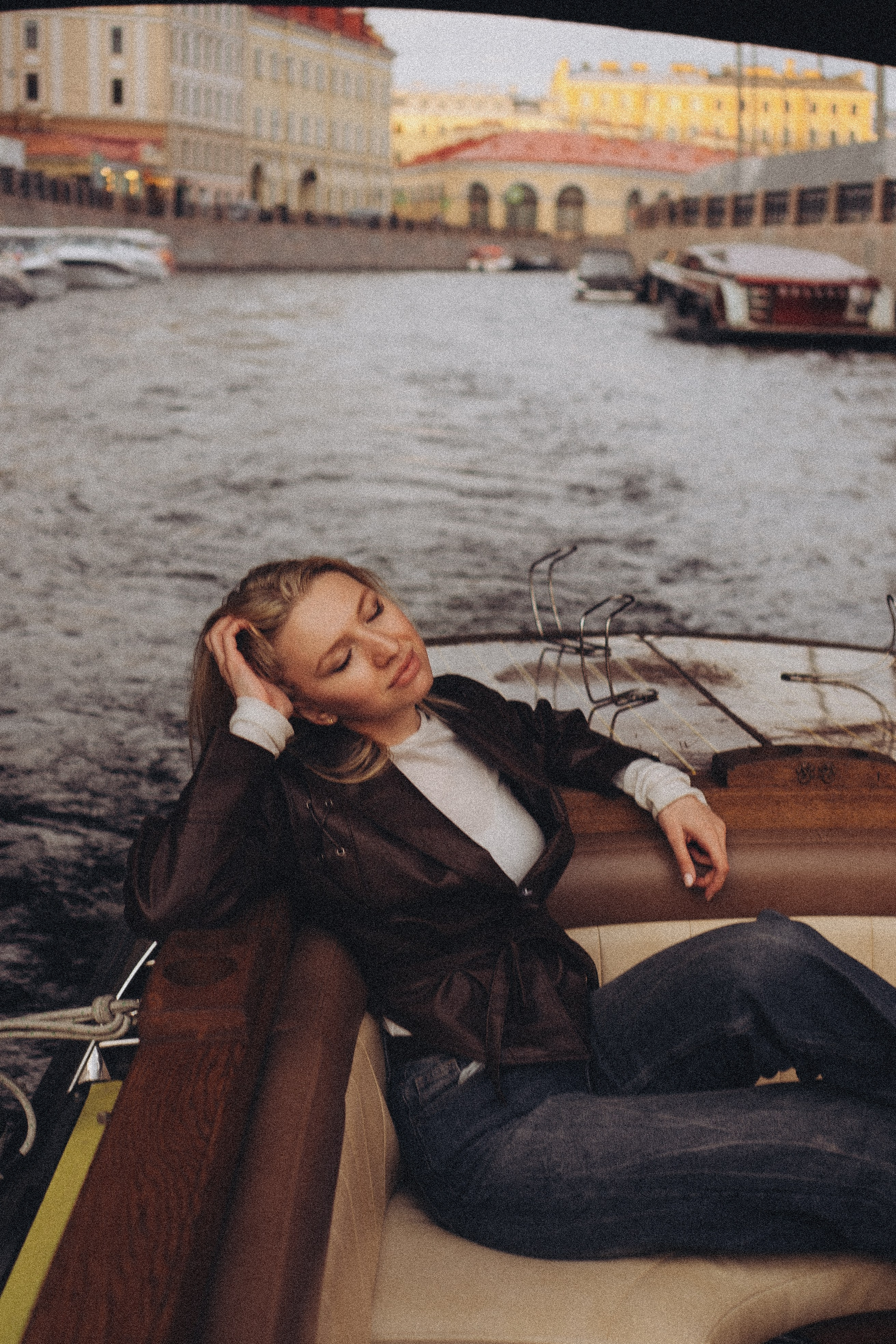 ДЕВУШКИ НА КАТЕРЕ. Профессиональный фотограф, Санкт-Петербург — Виктория Богомолова