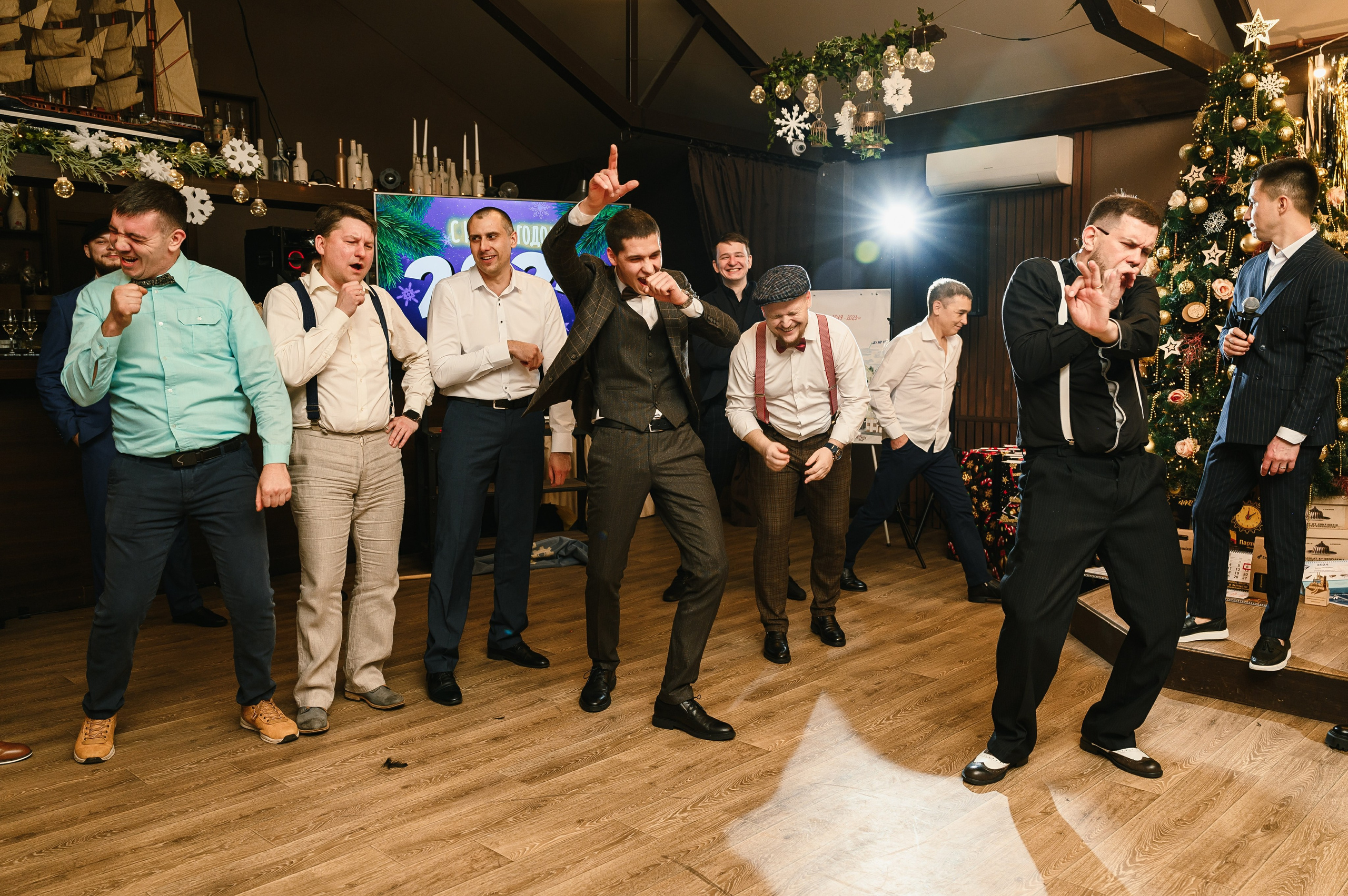 Новогодний корпоратив в «Алых парусах». Wedding and family photographer USA