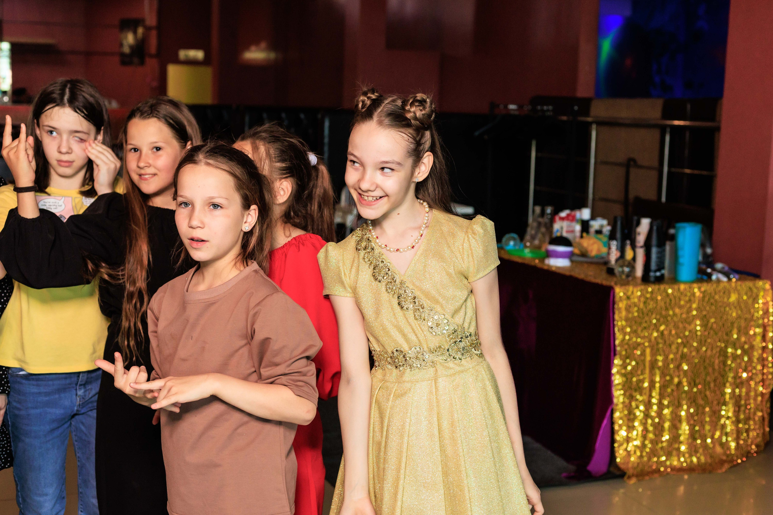 Выпускной 4 класс. Фотограф в Москве Дмитрий Емельянов