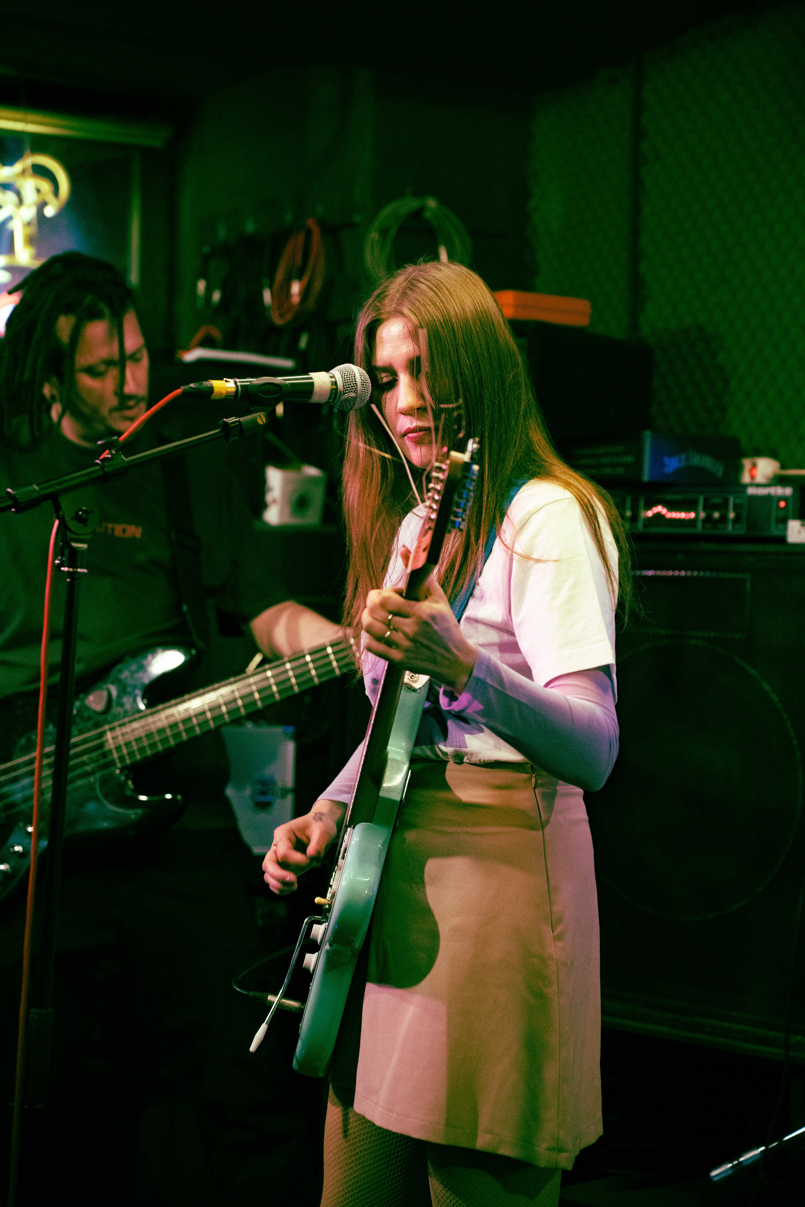 Сатива|Debaser. Концертный и репортажный фотограф в Санкт-Петербурге Слава Пахомов