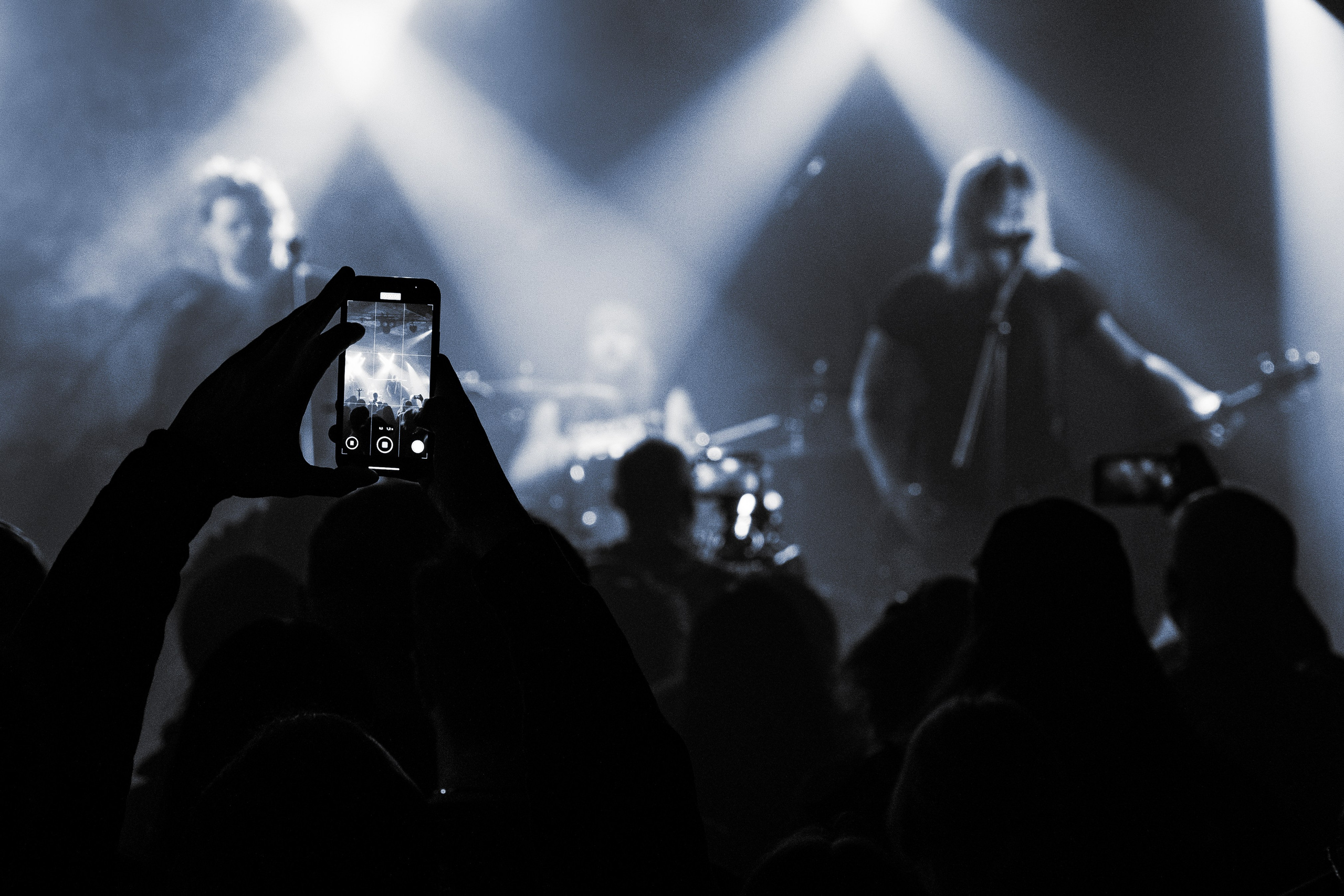 ИЛ • Minuala • Khlad|Цоколь 2.0. Концертный и репортажный фотограф в Санкт-Петербурге Слава Пахомов